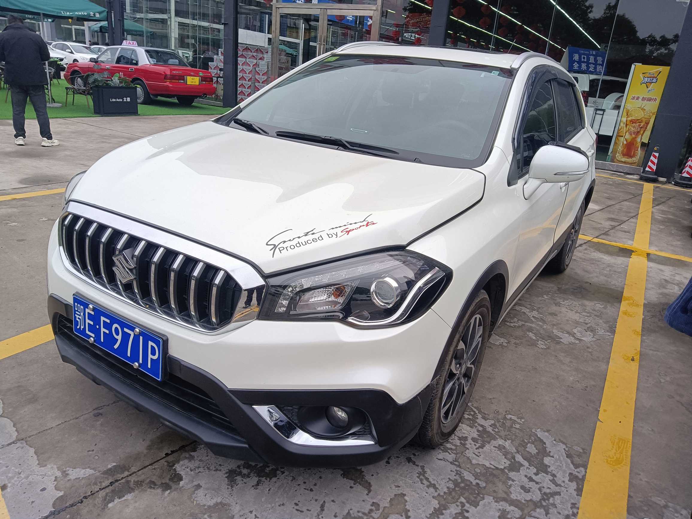 Suzuki SX4 S-CROSS 2019 汽车图片 