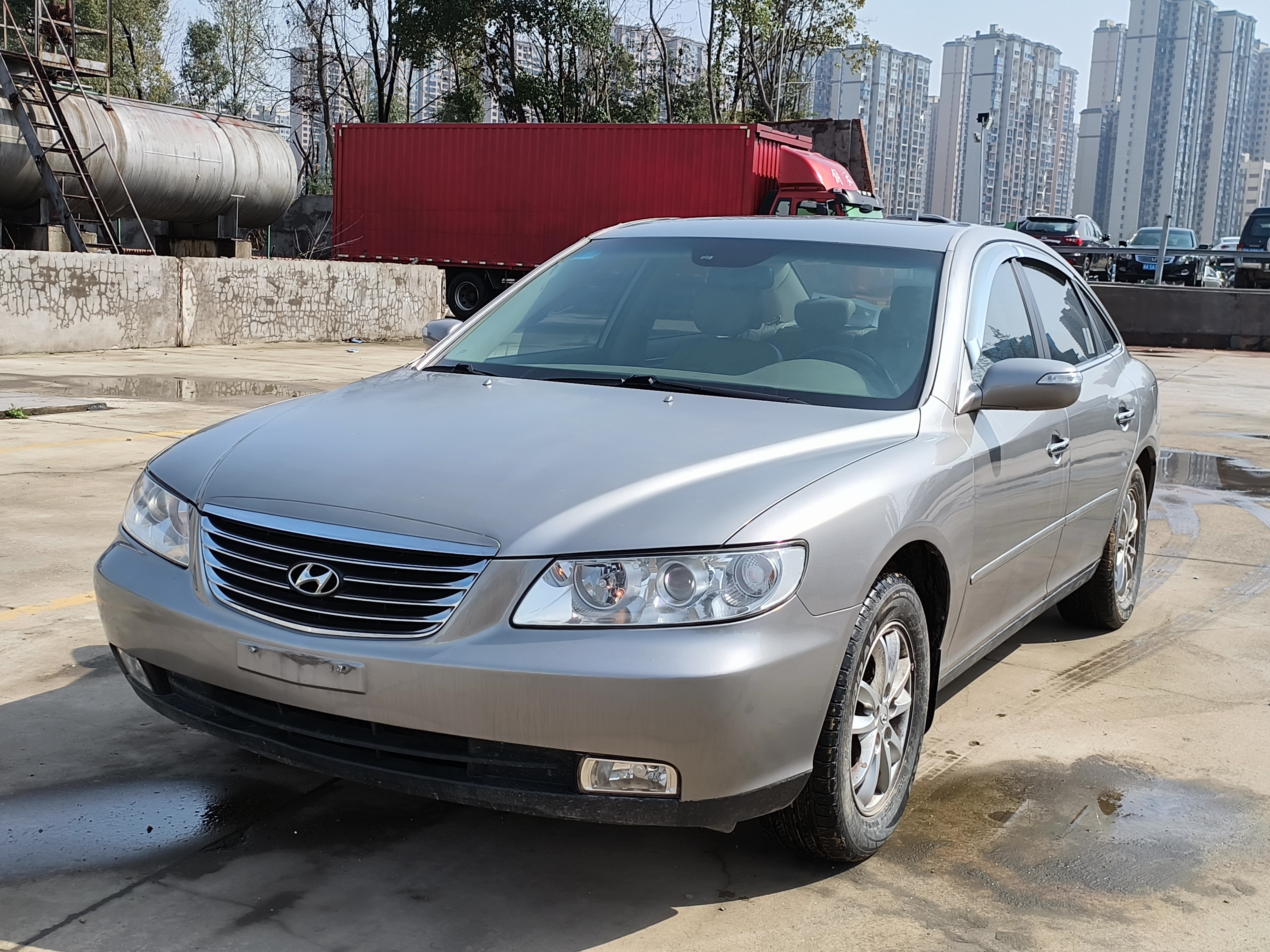 Hyundai Azera 2010 car image 