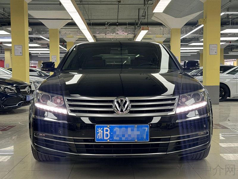 Volkswagen Pheaton 2016 Volkswagen Pheaton 2016 immagine di auto