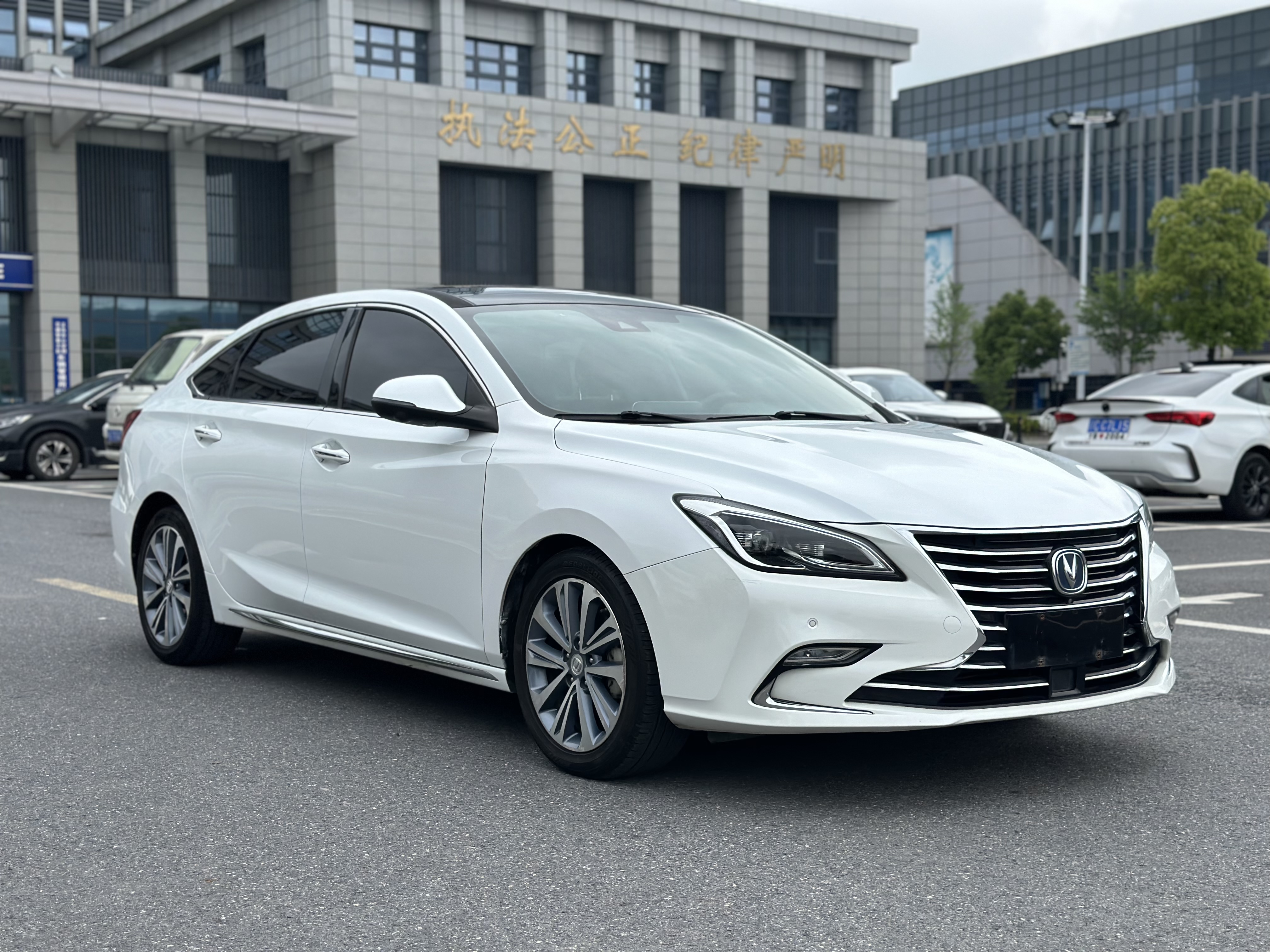 Changan Raeton 2018 car image 