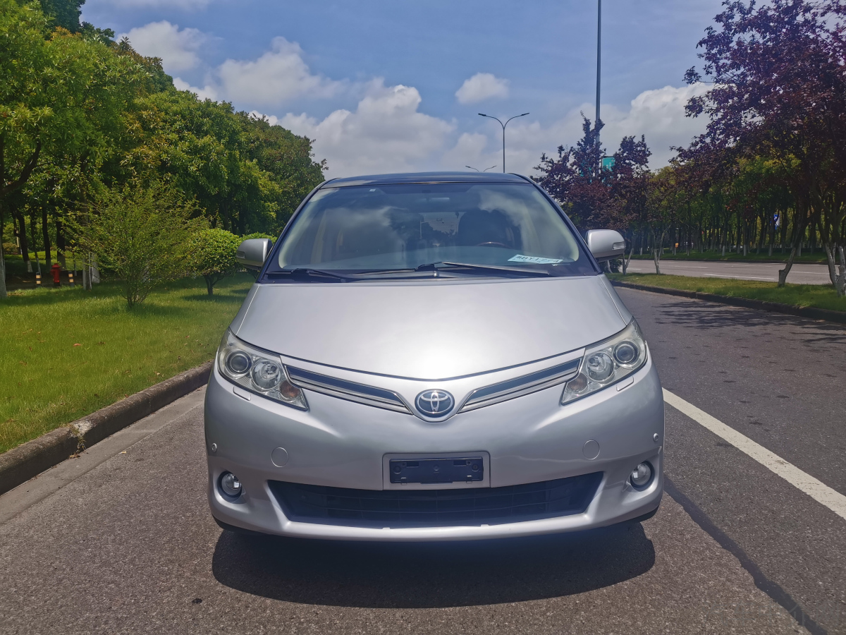 Toyota Previa 2014 car image 