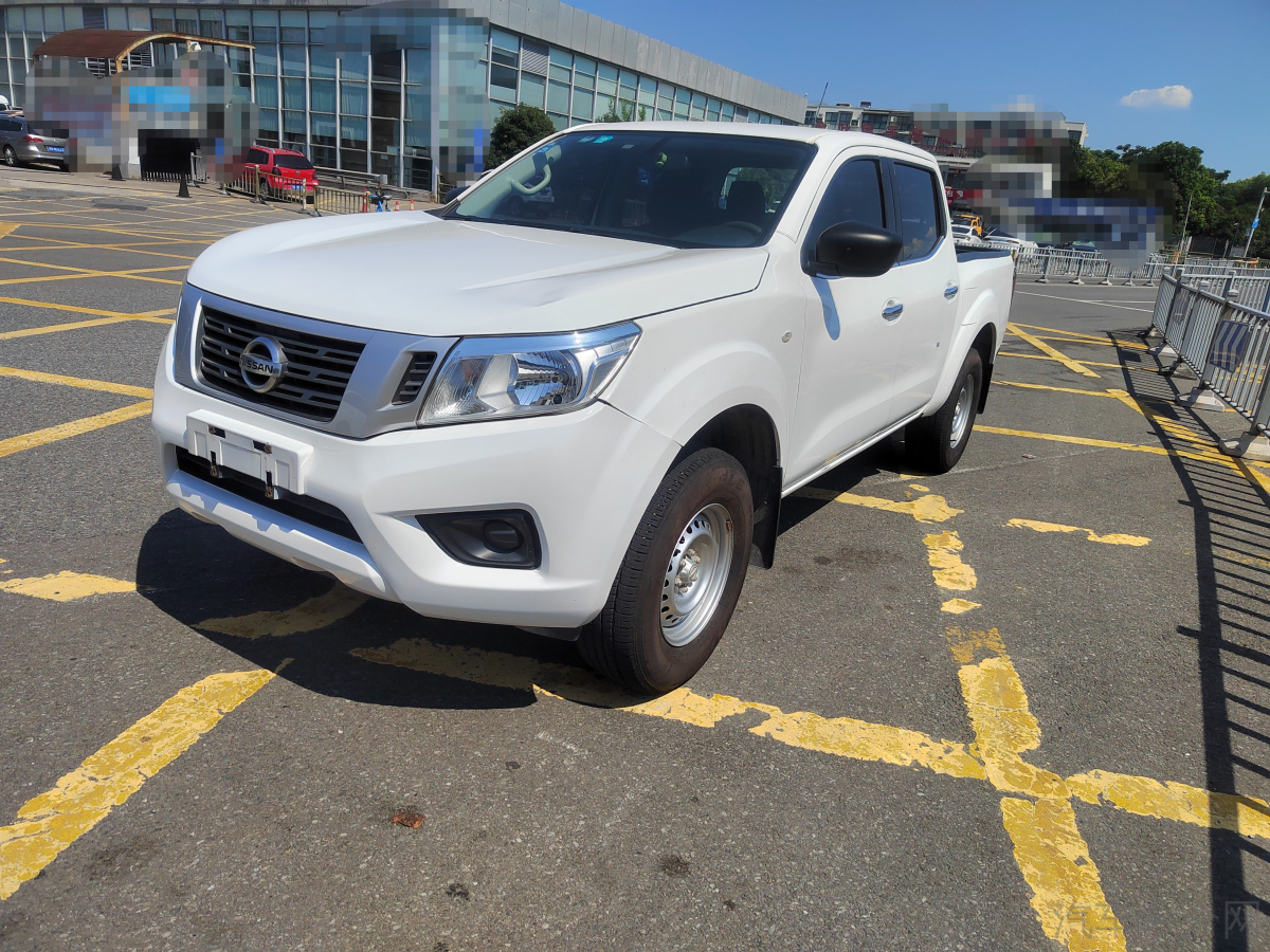 Nissan Navara 2020 汽车图片 