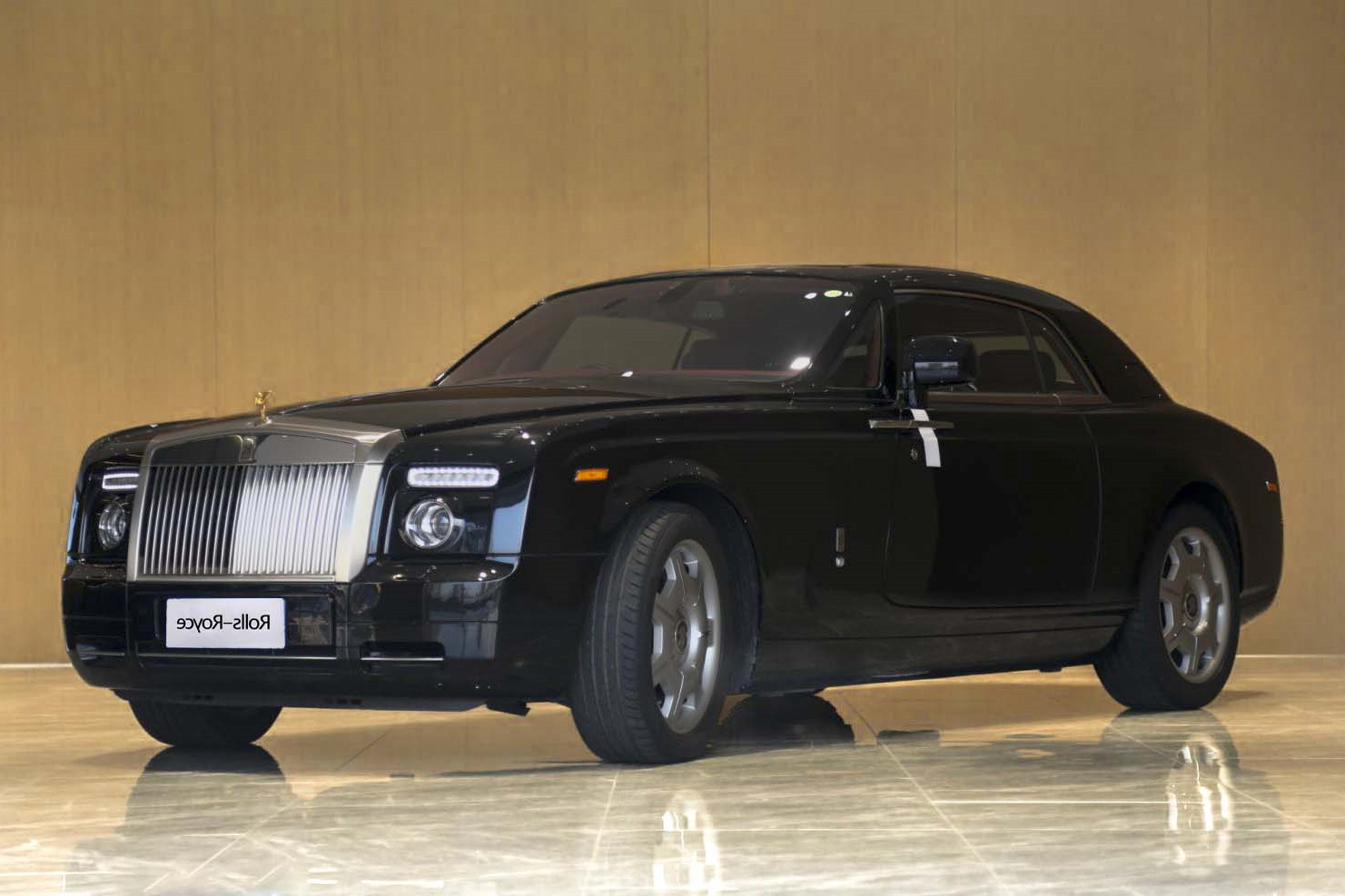 Rolls-Royce Phantom 2013 Rolls-Royce Phantom 2013 汽车图片