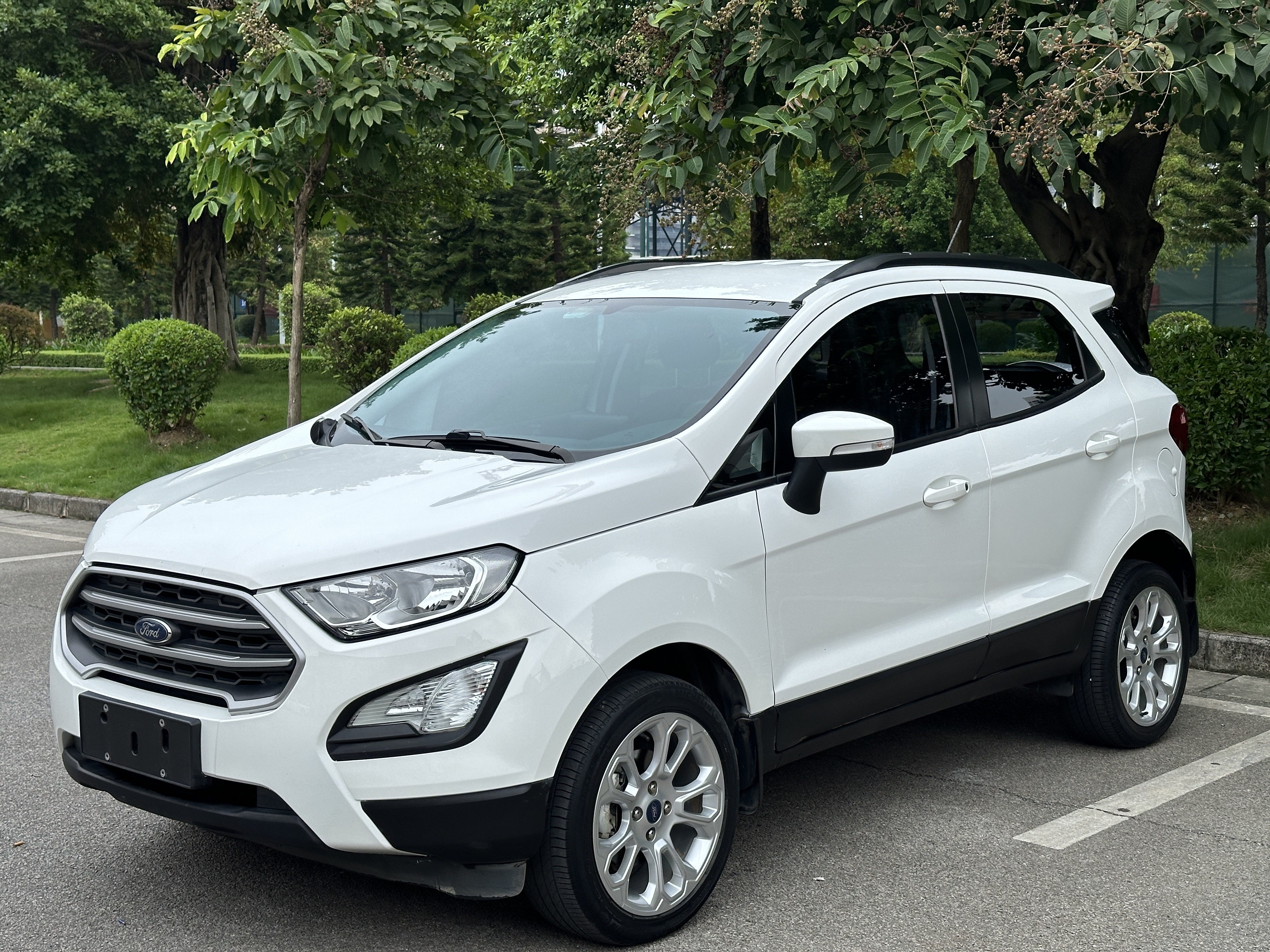 Ford EcoSport 2017 car image 