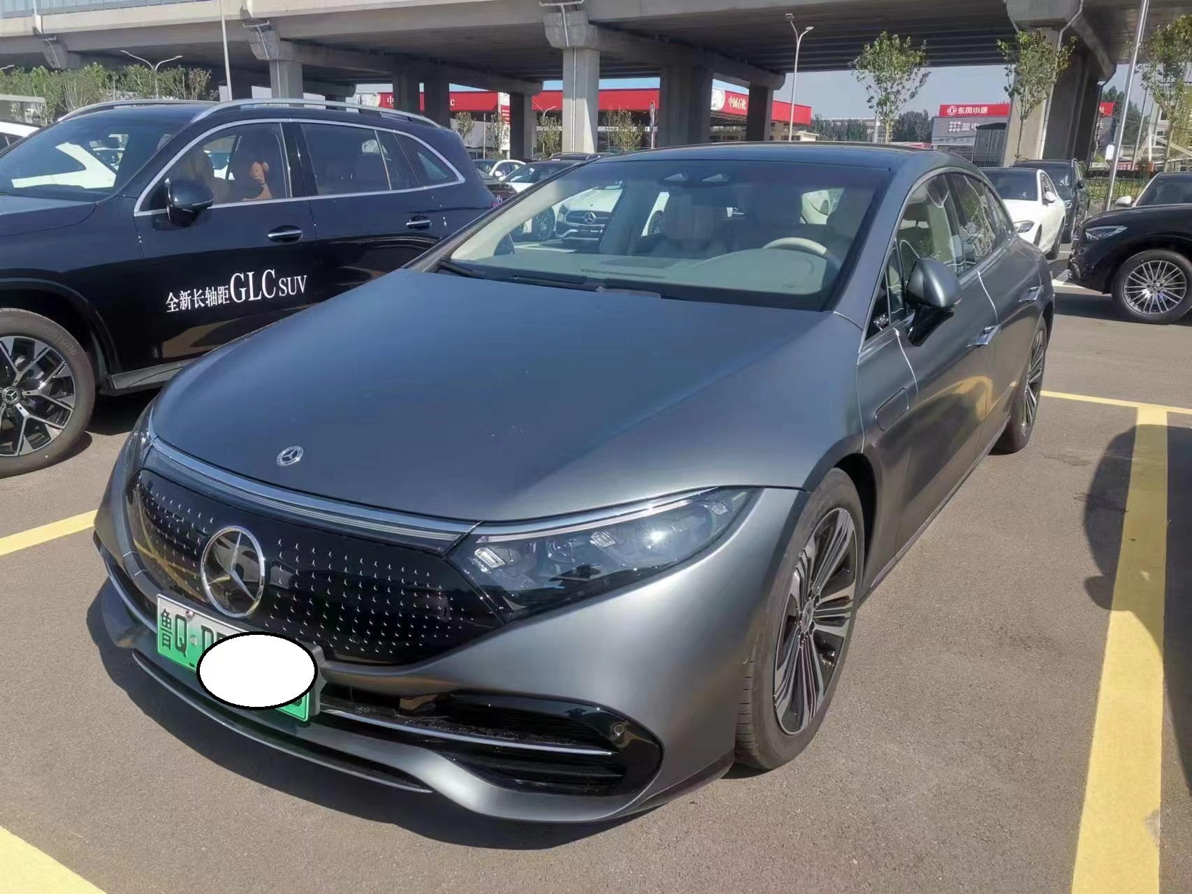 Mercedes-Benz EQS SUV 2022 Mercedes-Benz EQS SUV 2022 car image