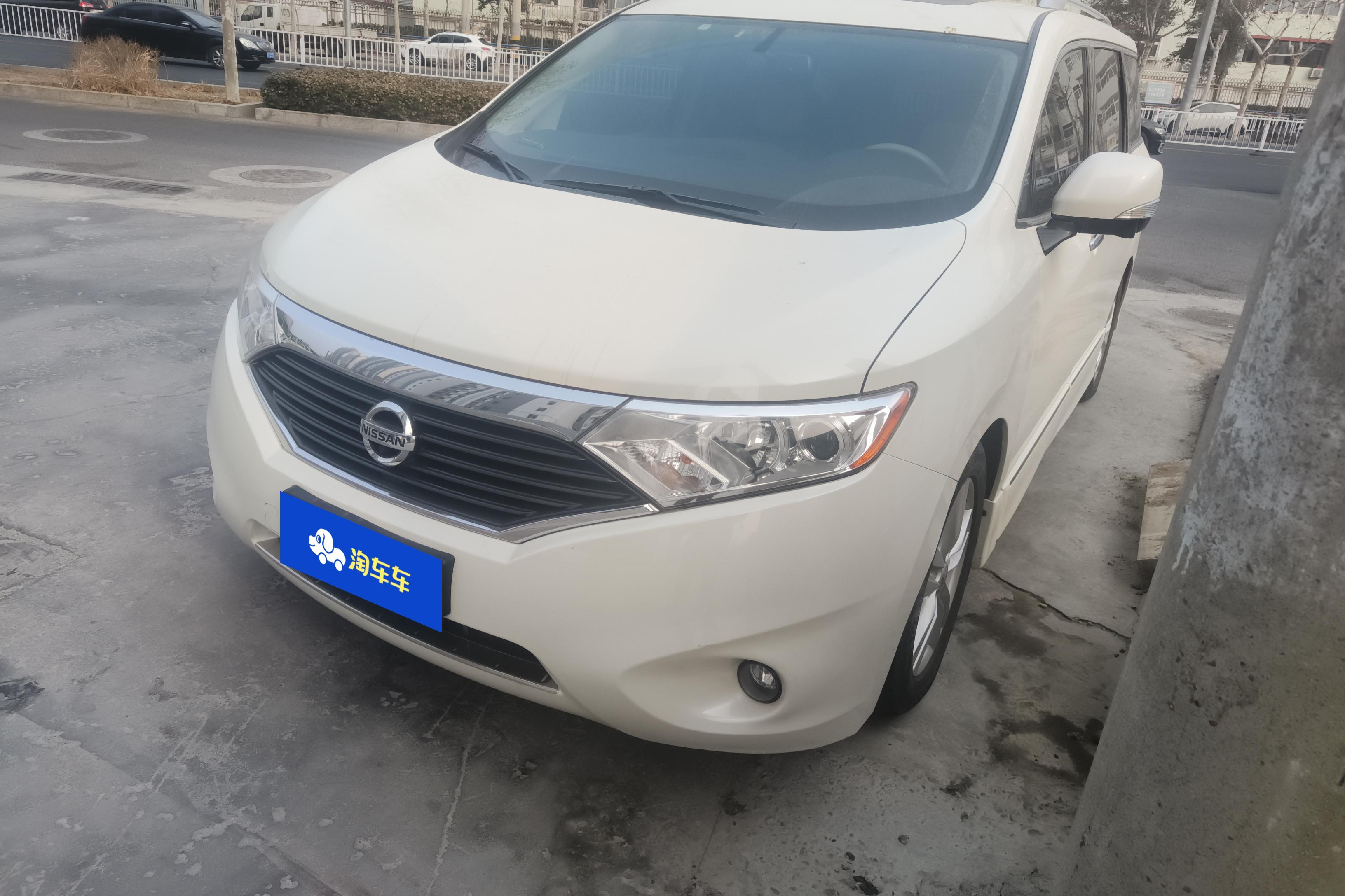 Nissan Quest 2018 汽车图片 