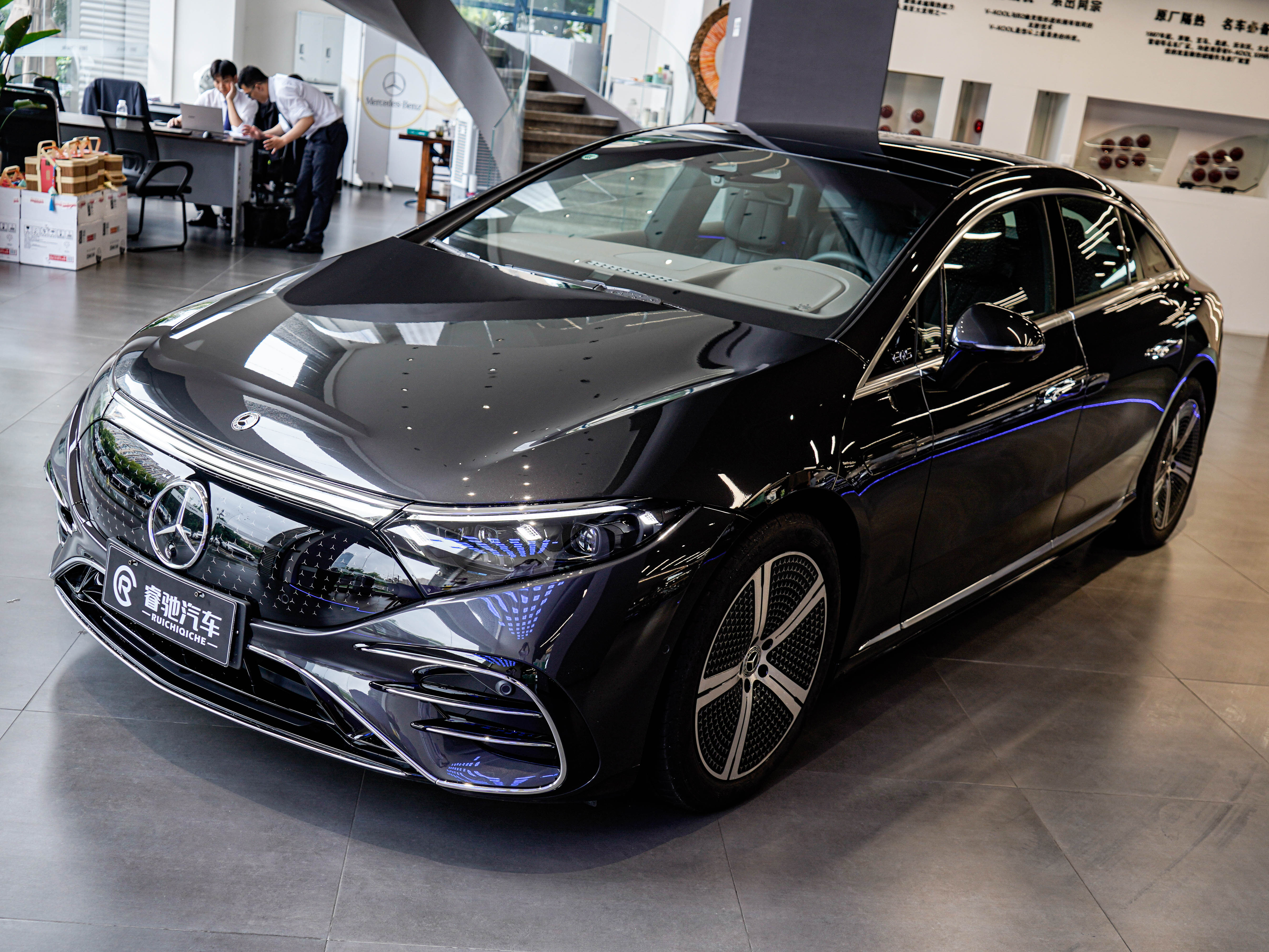 Mercedes-Benz EQS SUV 2023 Mercedes-Benz EQS SUV 2023 car image