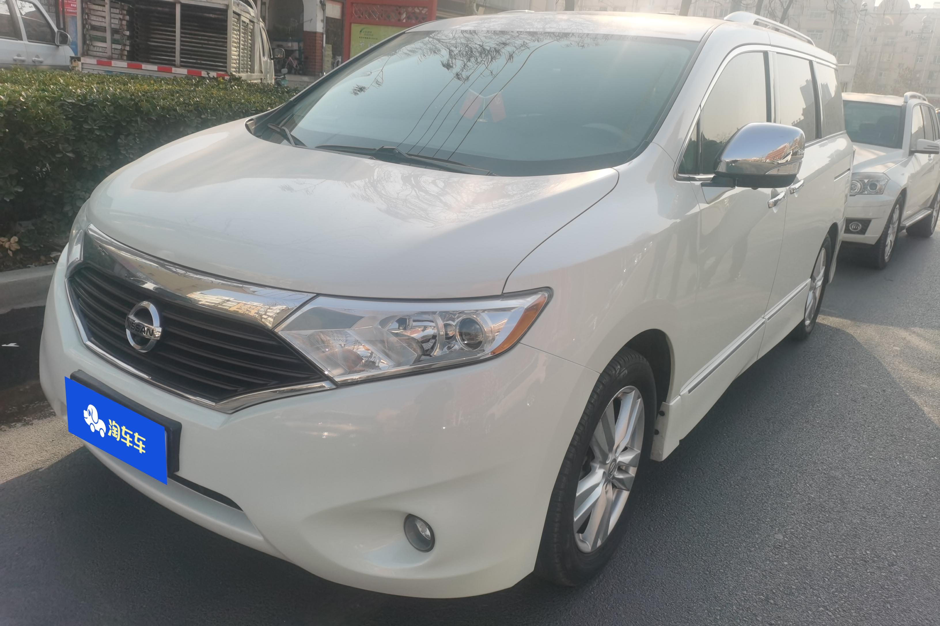 Nissan Quest 2013 汽车图片 