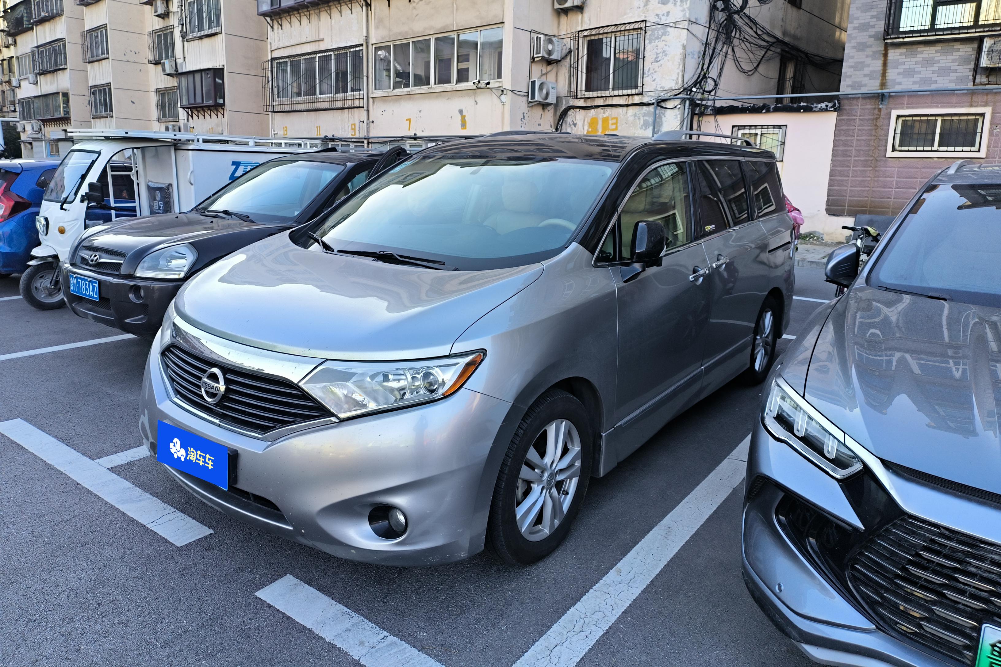 Nissan Quest 2015 汽车图片 