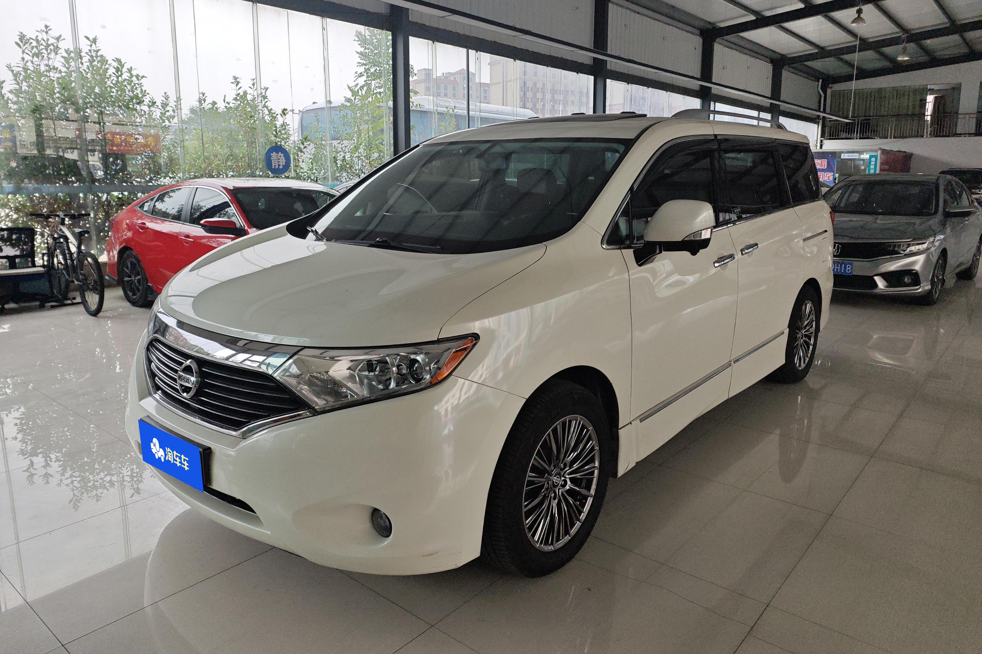 Nissan Quest 2016 汽车图片 