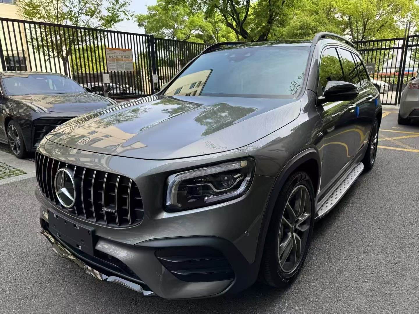 Mercedes-Benz GLB AMG 2021 immagine di auto 