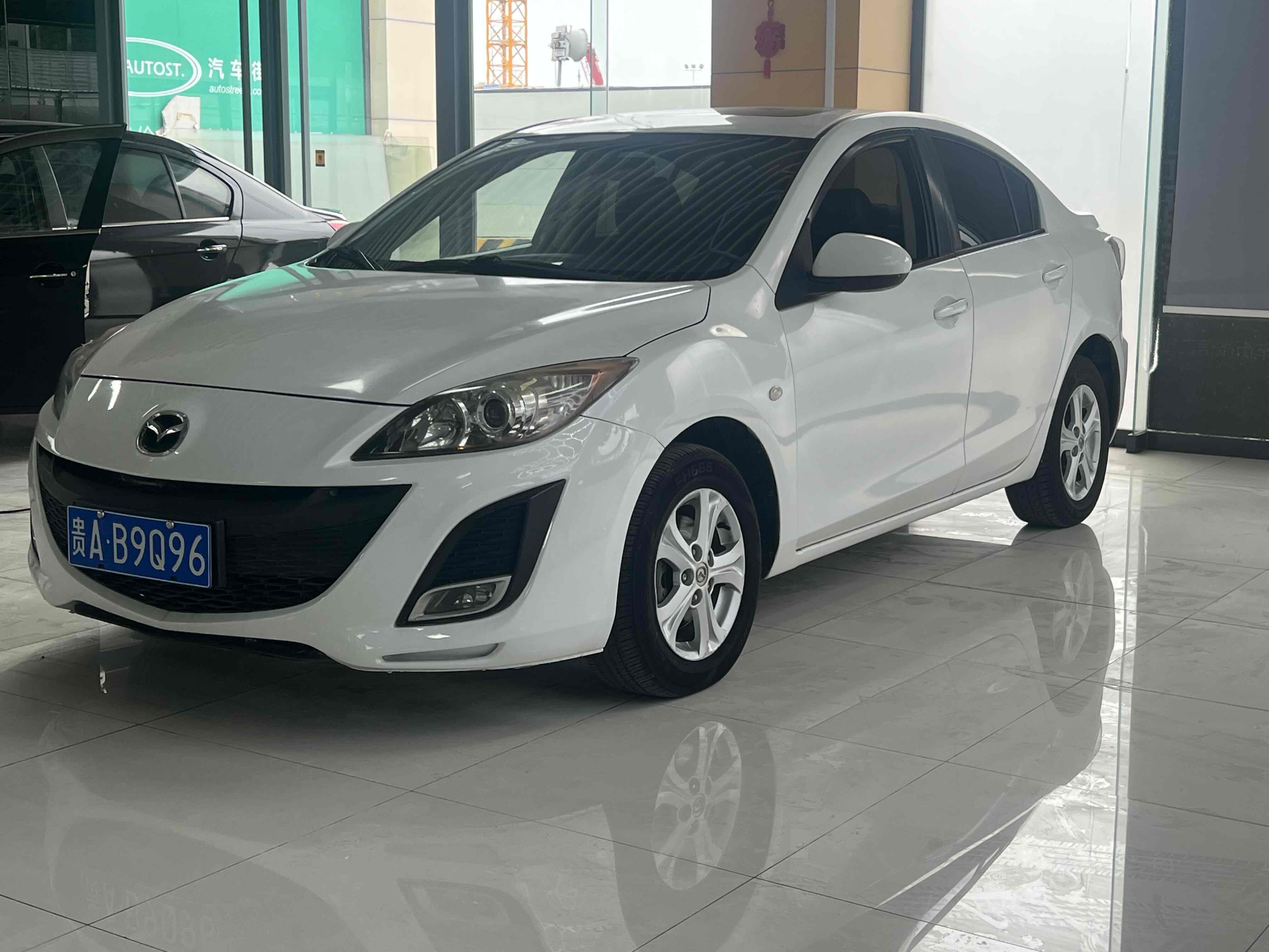 Mazda 3 Startech 2013 汽车图片 