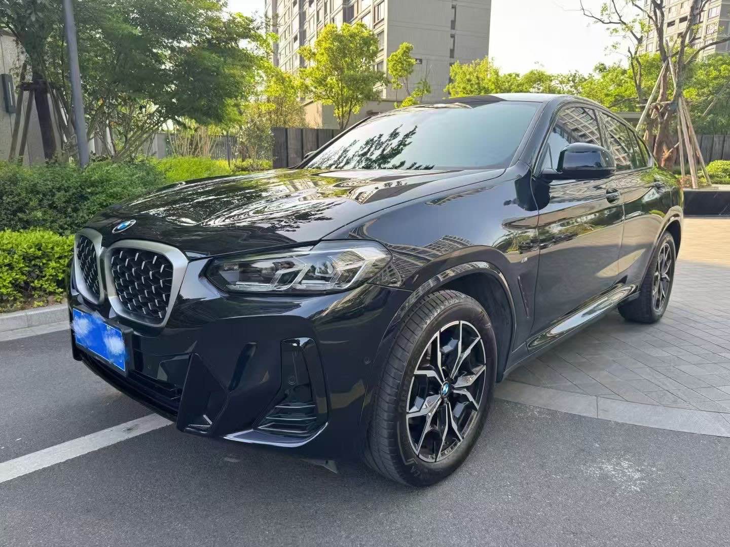 BMW X4 M40i 2024 car image 