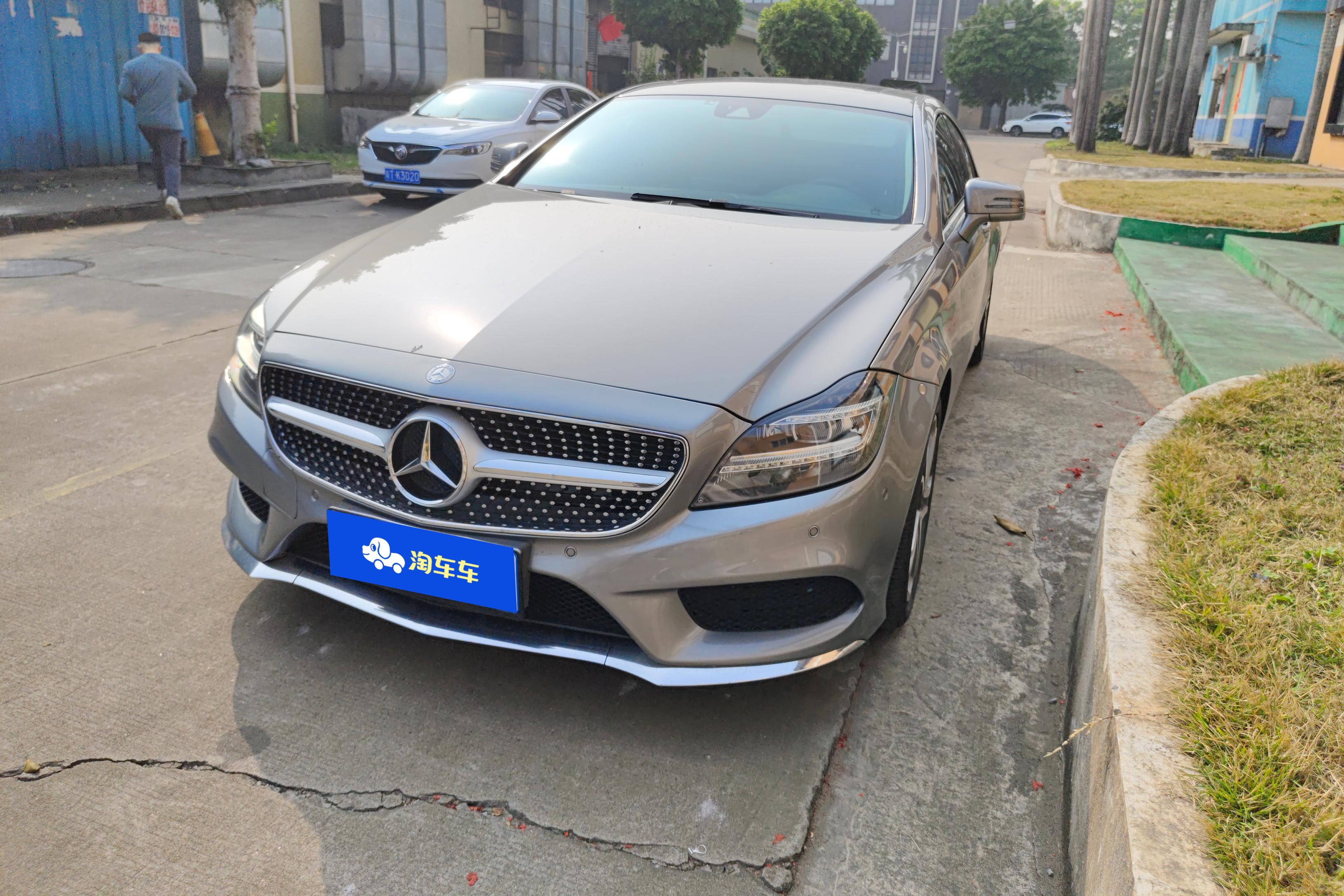 Mercedes-Benz CLS AMG 2015 Mercedes-Benz CLS AMG 2015 car image