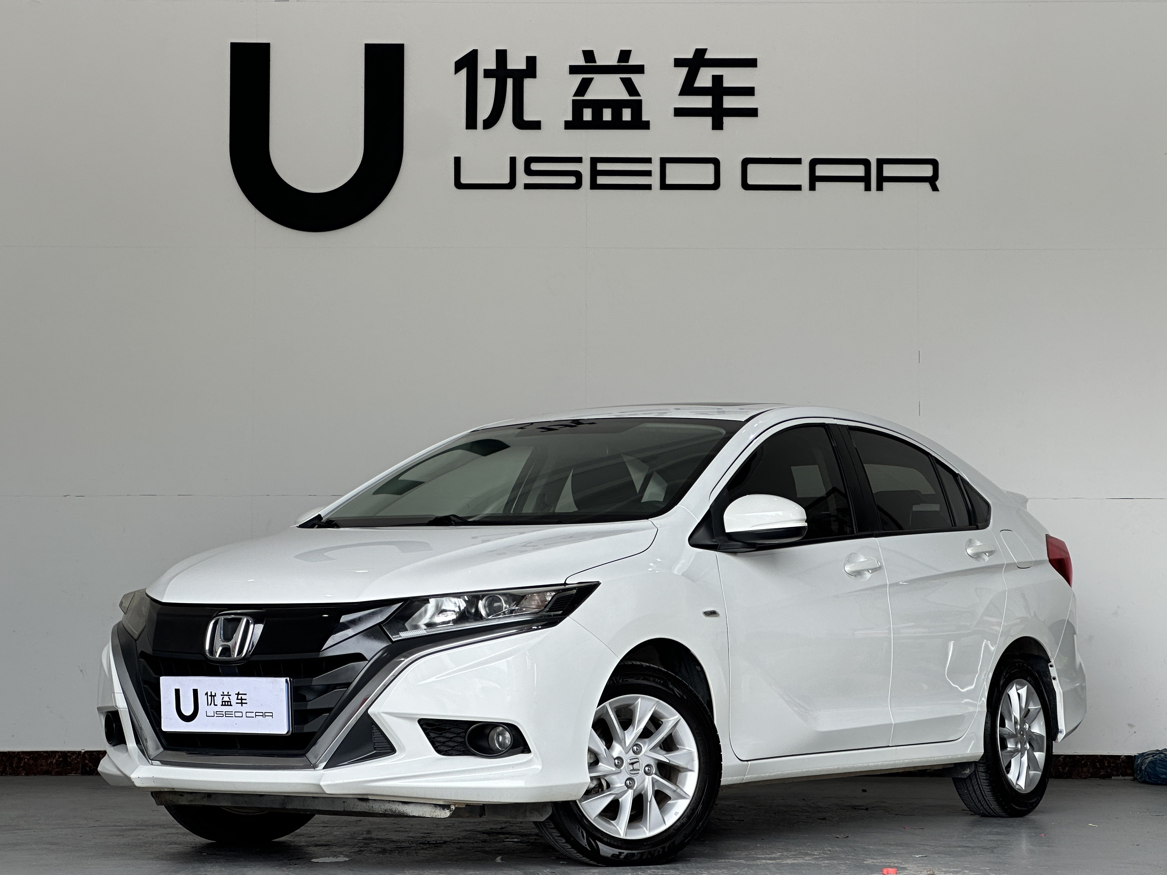 Honda Gienia 2019 car image 