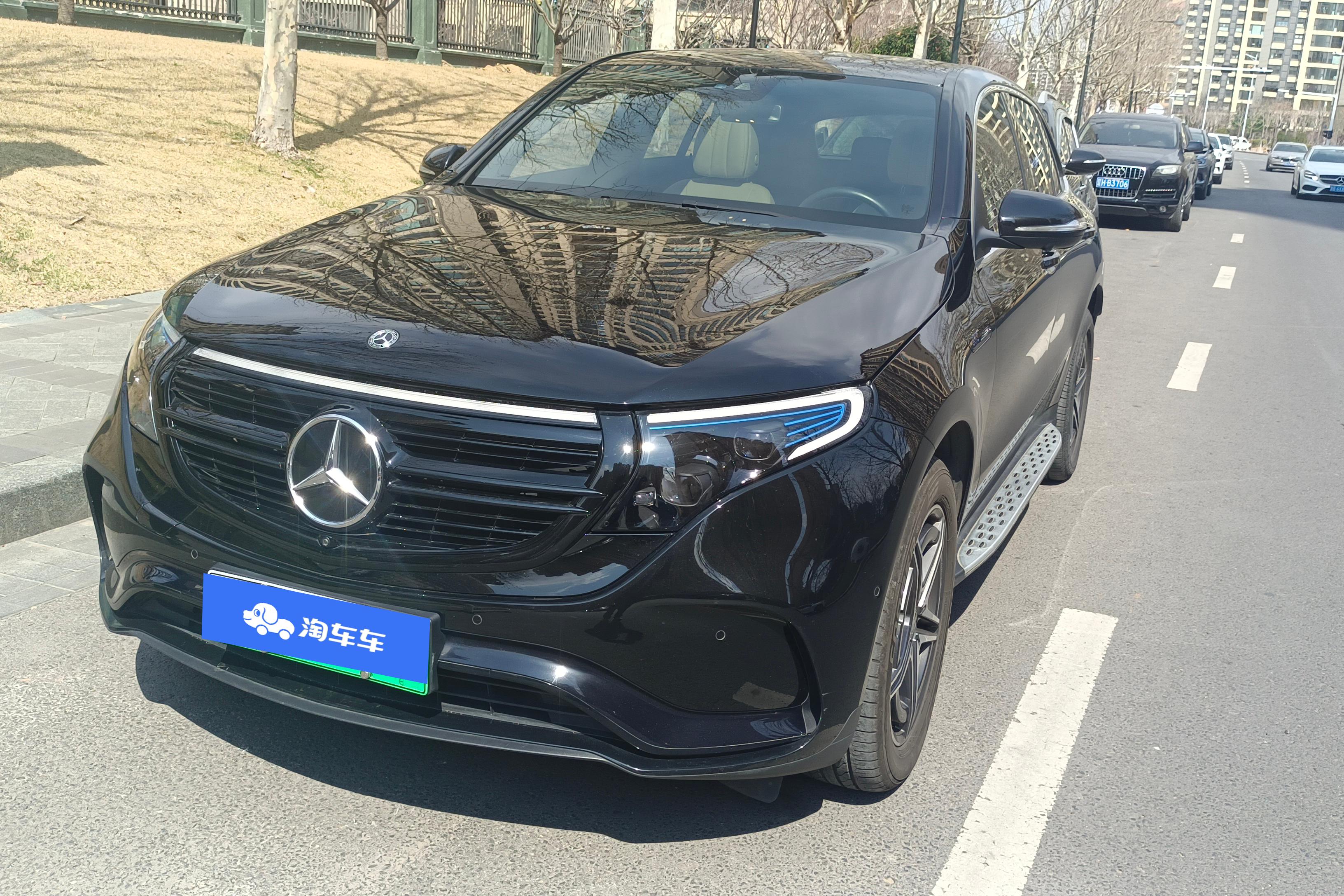Mercedes-Benz EQC Class 2020 car image 