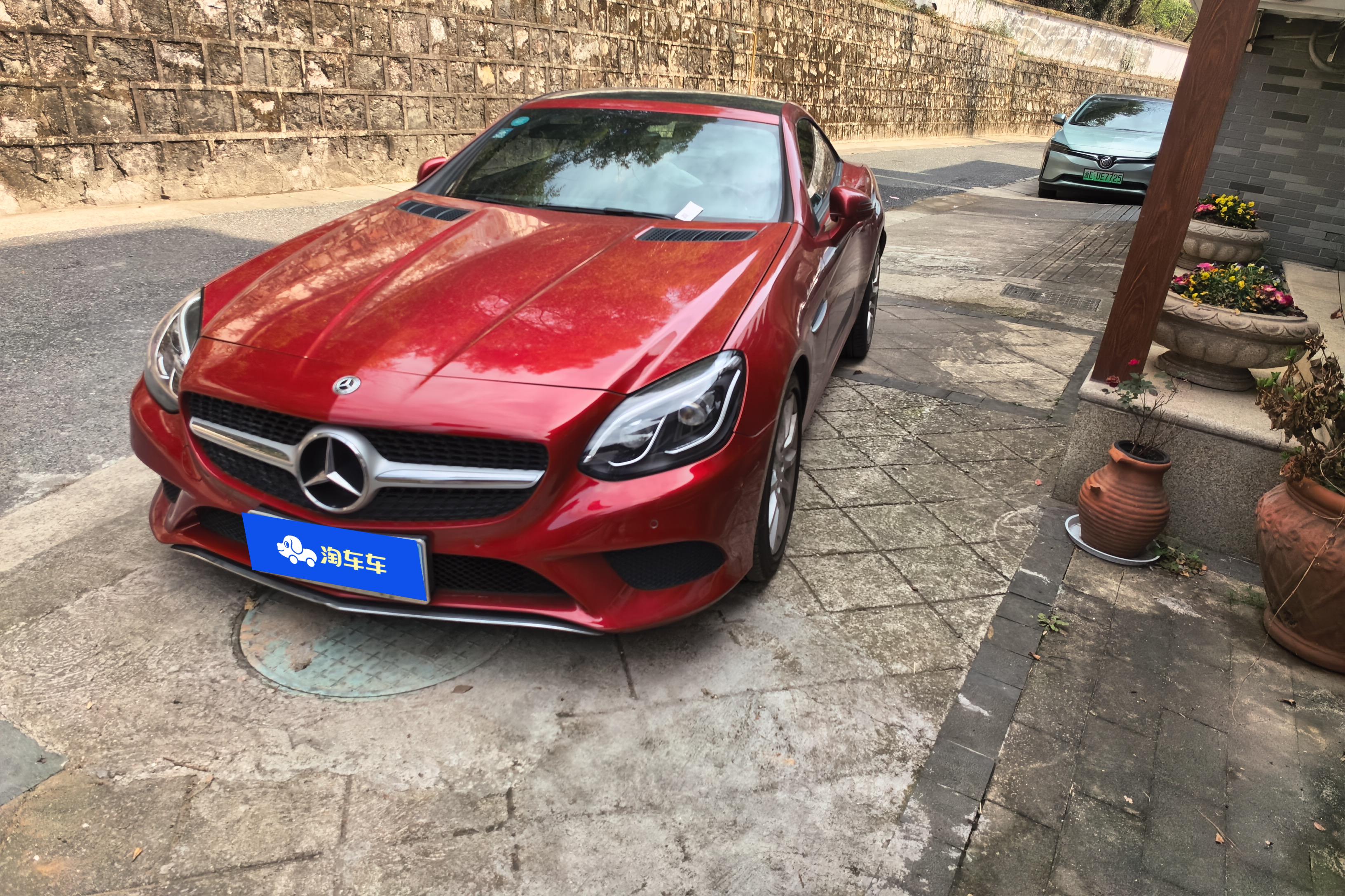 Mercedes-Benz SLC Class 2018 car image 