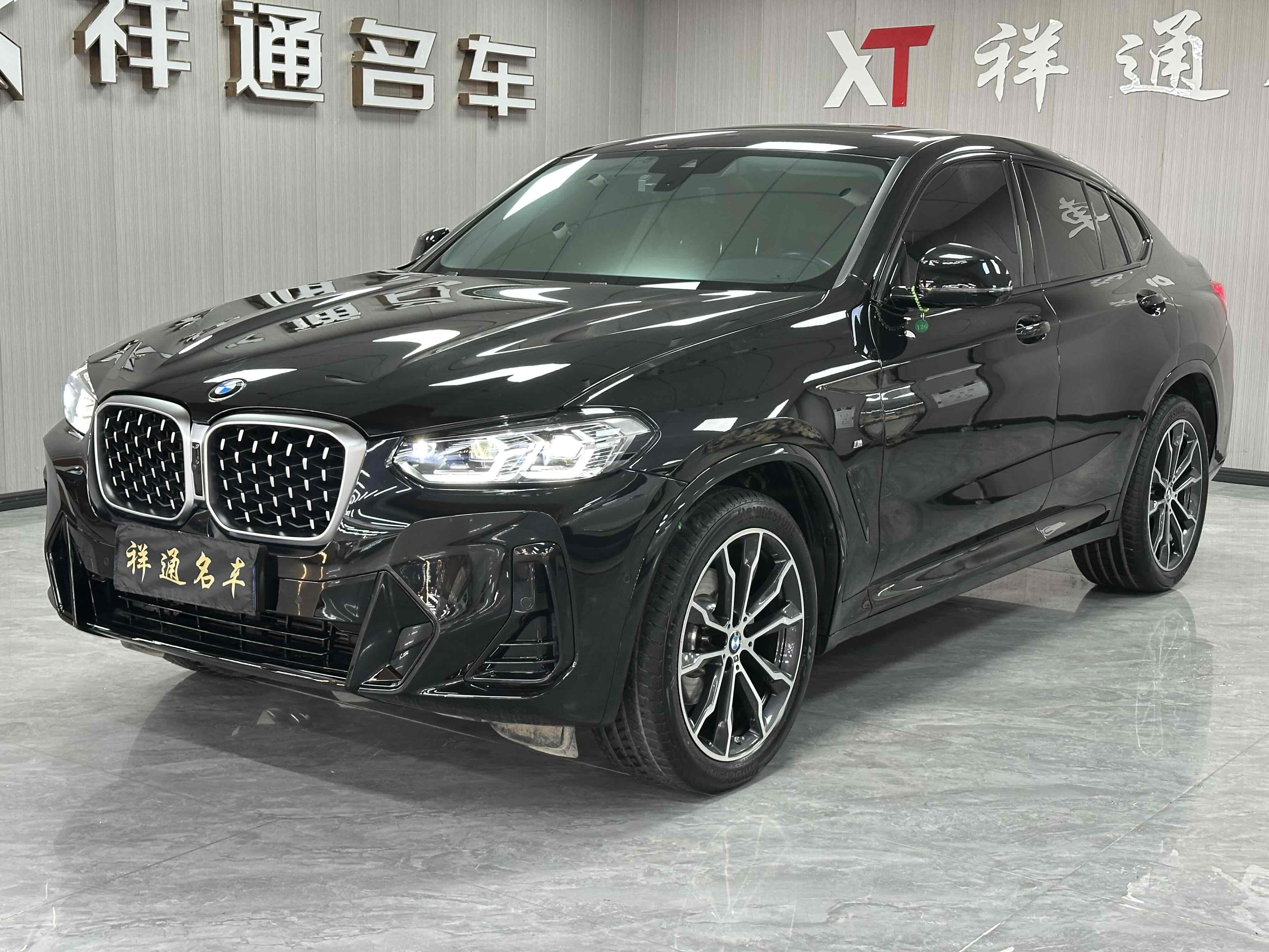 BMW X4 M40i 2024 car image 