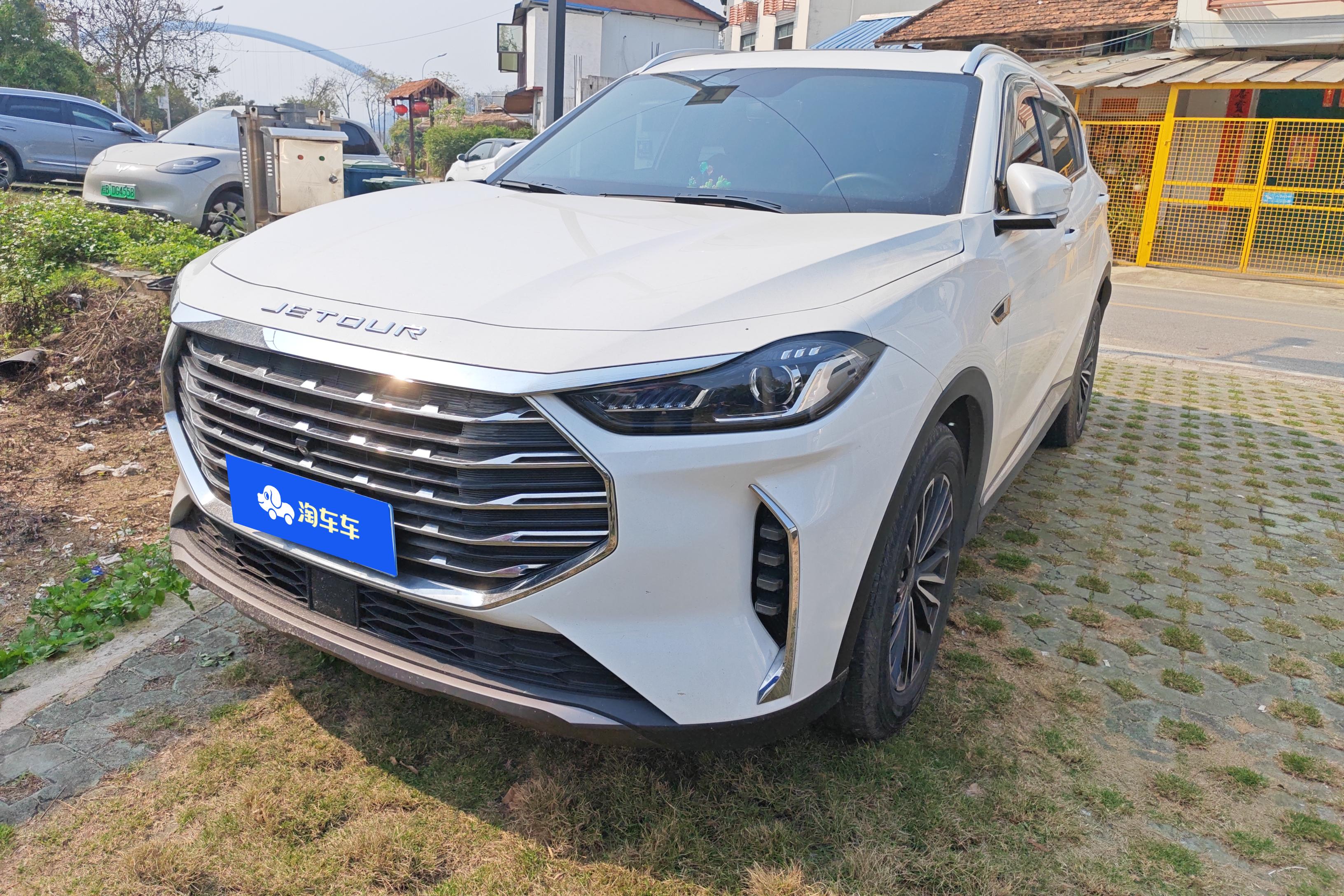 Jetour X70 PLUS C-DM 2022 car image 