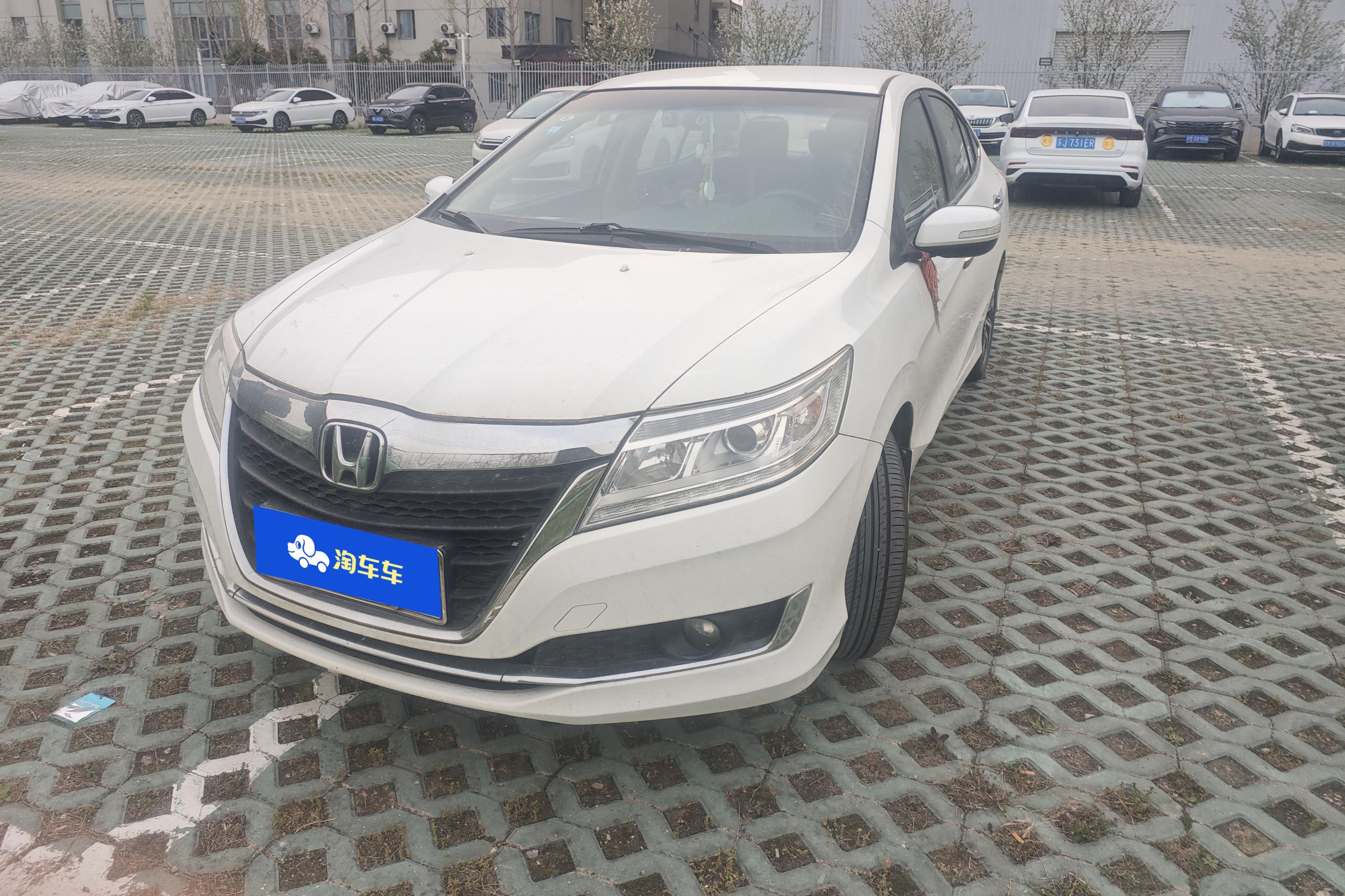 Honda Crider 2016 car image 