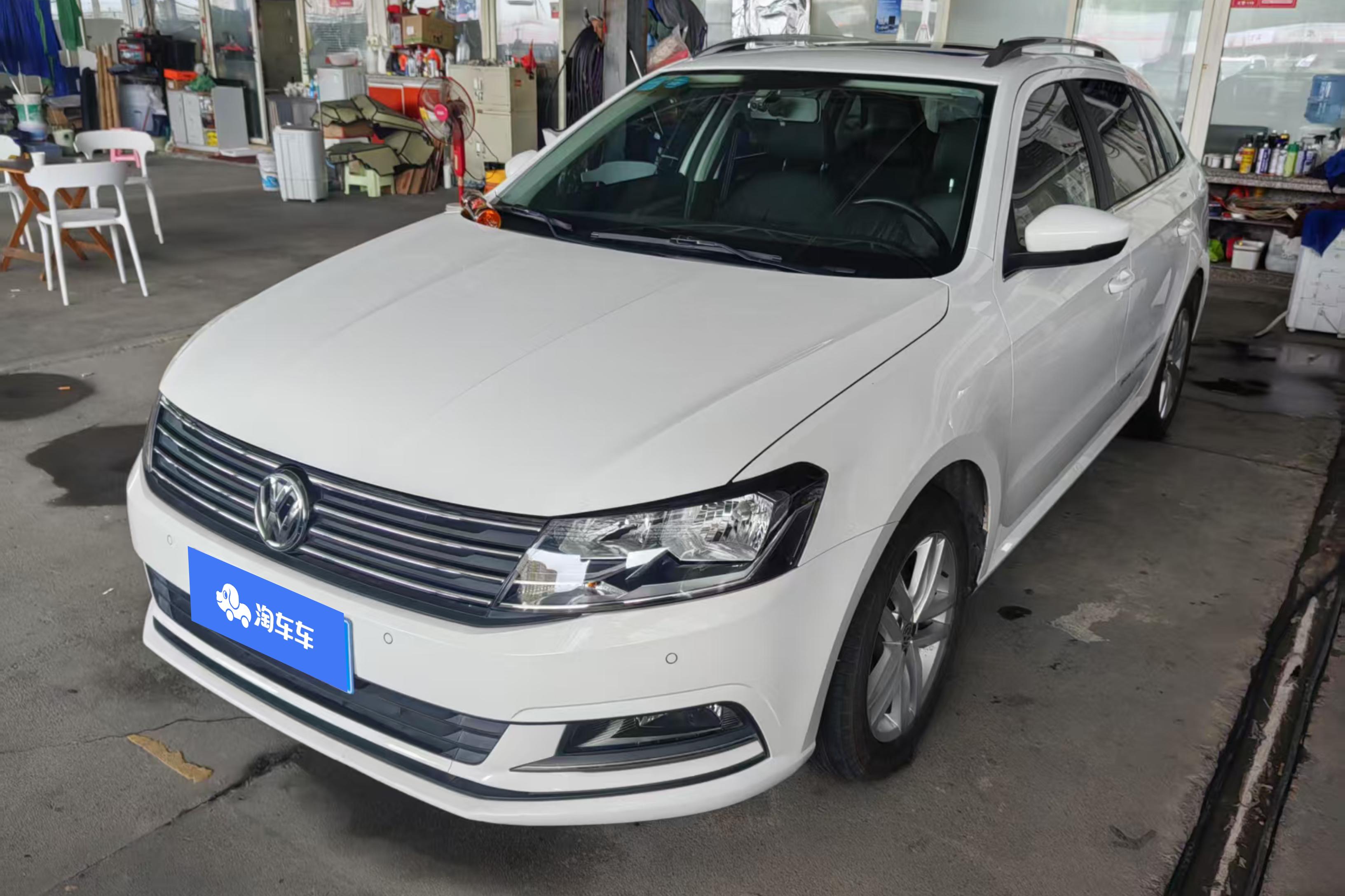 Volkswagen Gran Lavida 2015 immagine di auto 