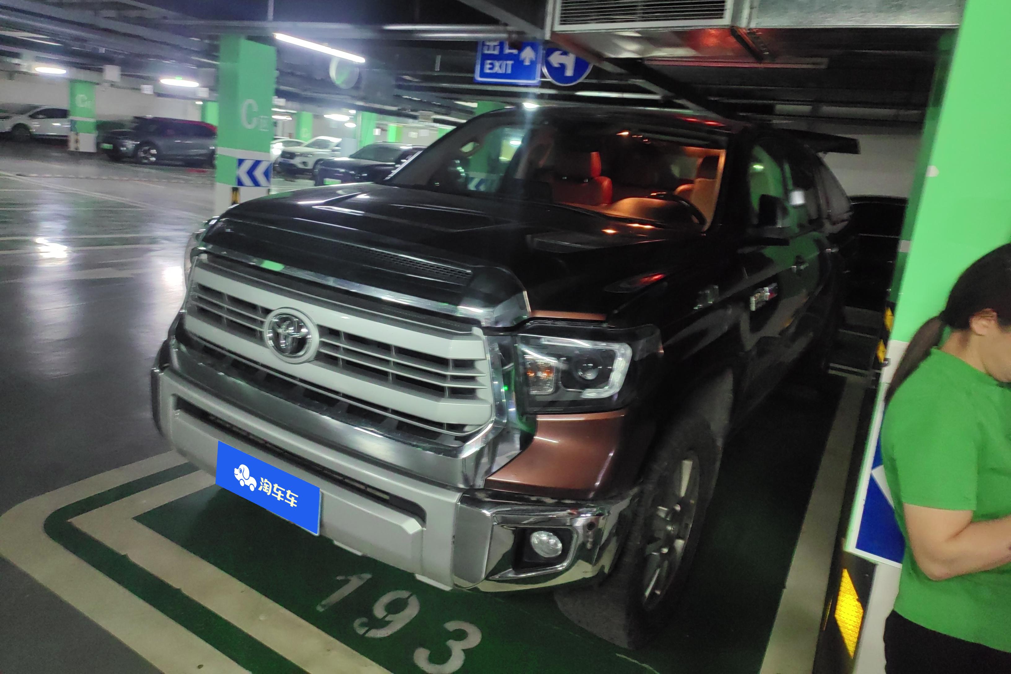 Toyota Tundra 2015 Toyota Tundra 2015 immagine di auto