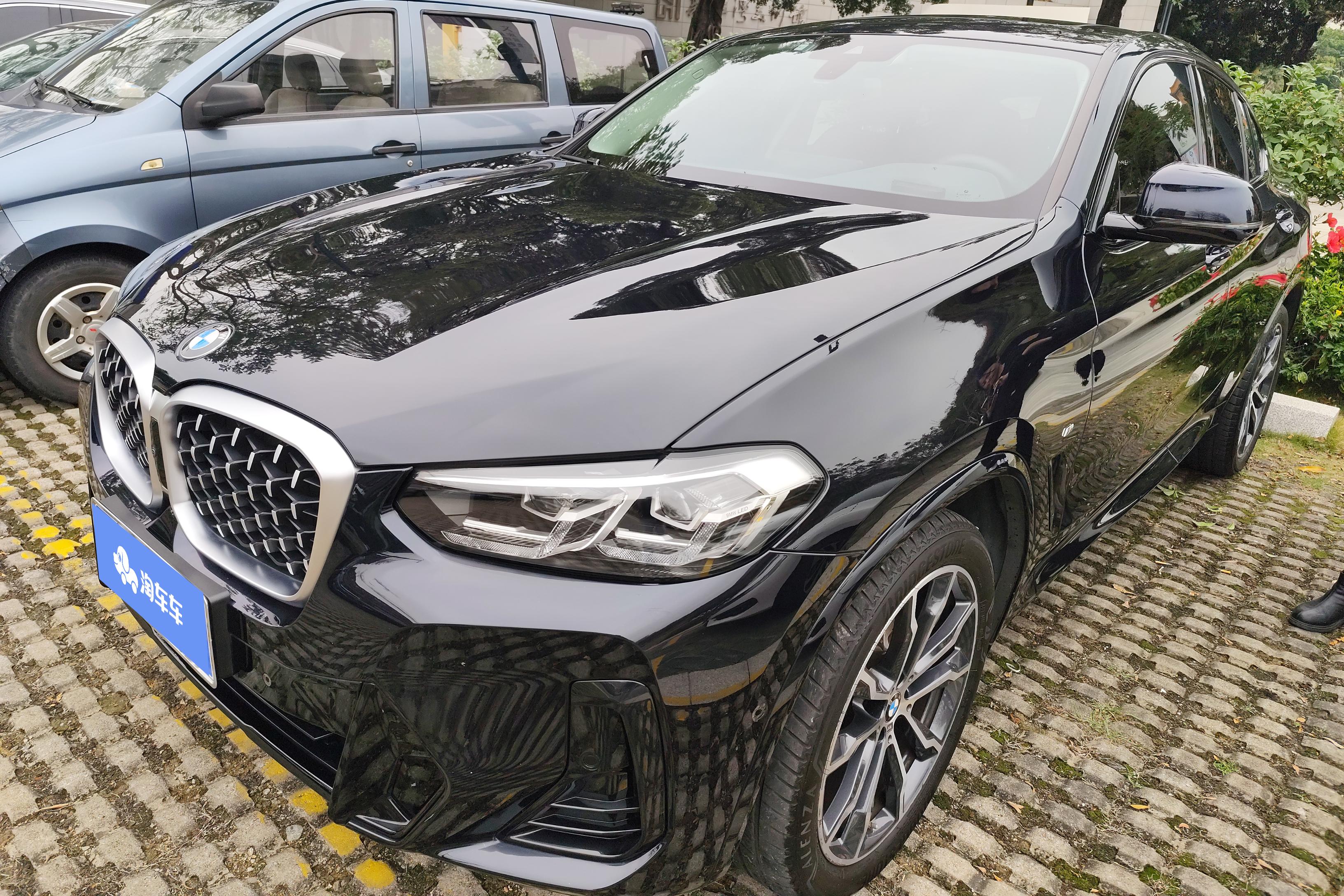 BMW X4 M40i 2022 car image 