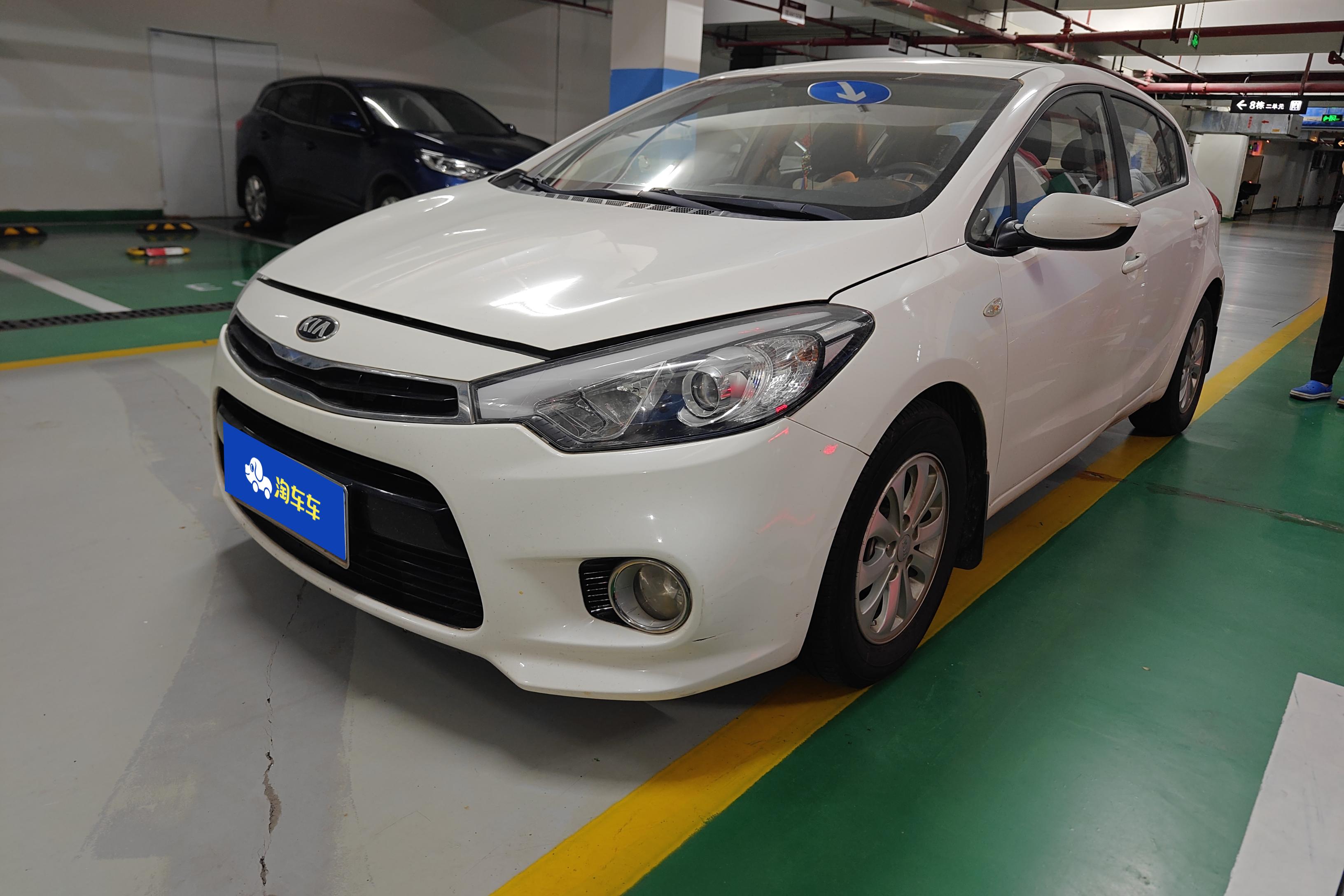 Kia Forte Koup 2015 汽车图片 