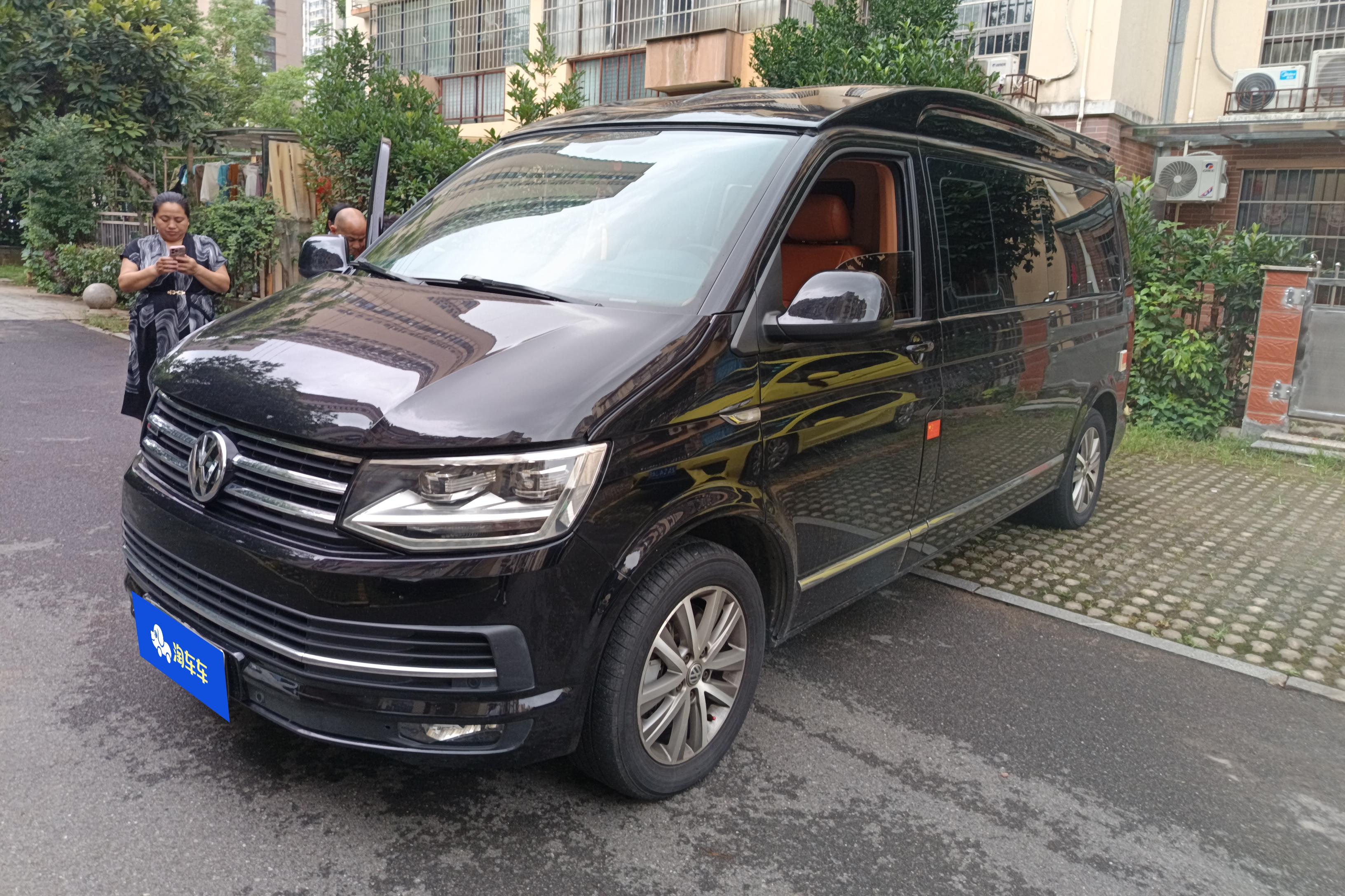 Volkswagen Caravelle 2018 Volkswagen Caravelle 2018 car image