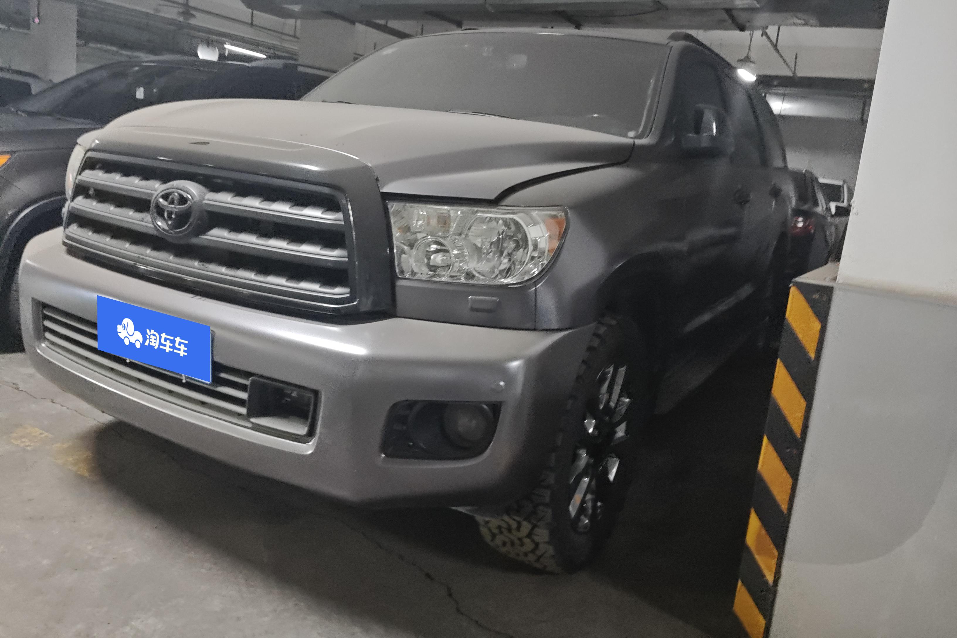 Toyota Sequoia 2011 汽车图片 