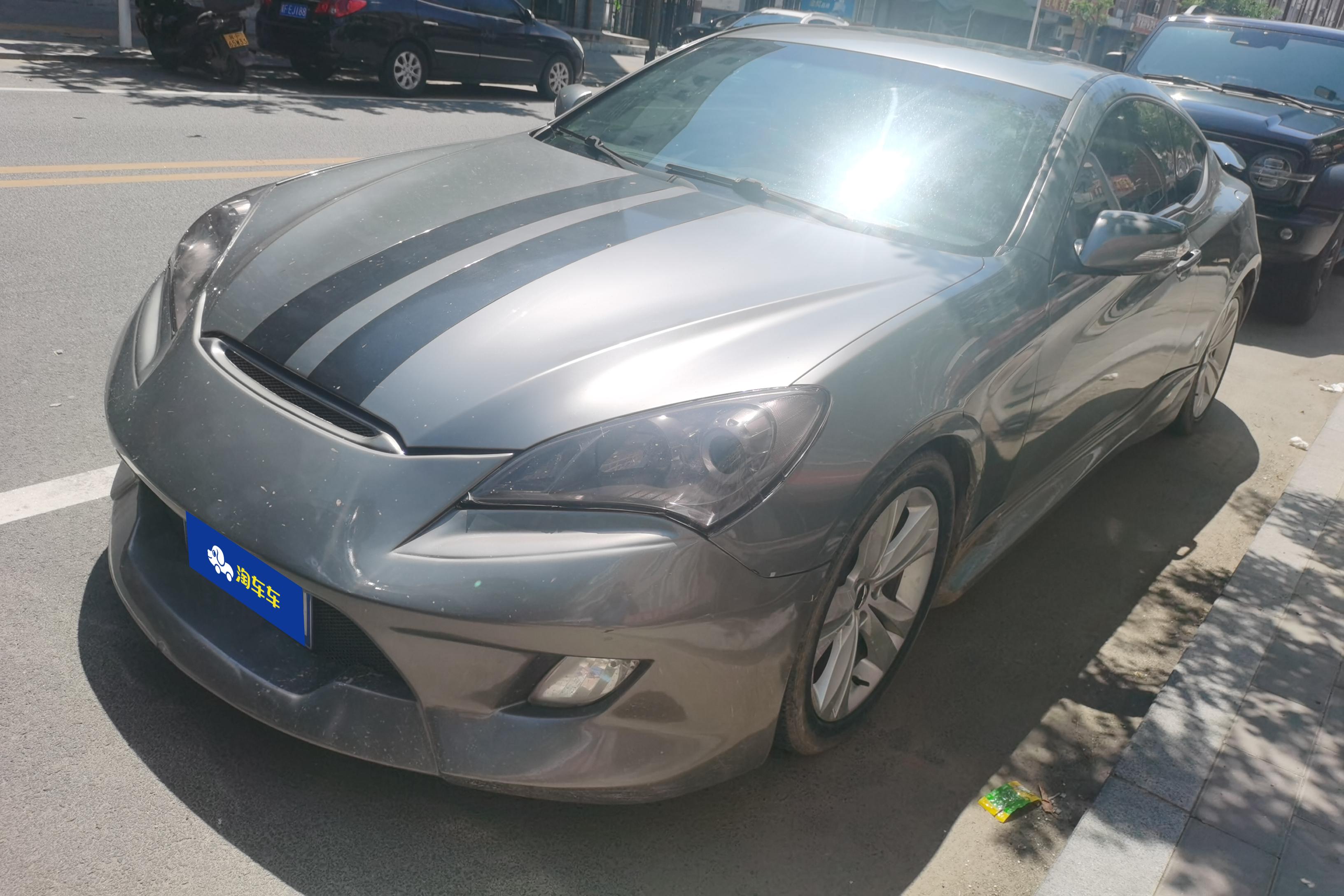 Hyundai Rohens 2012 car image 