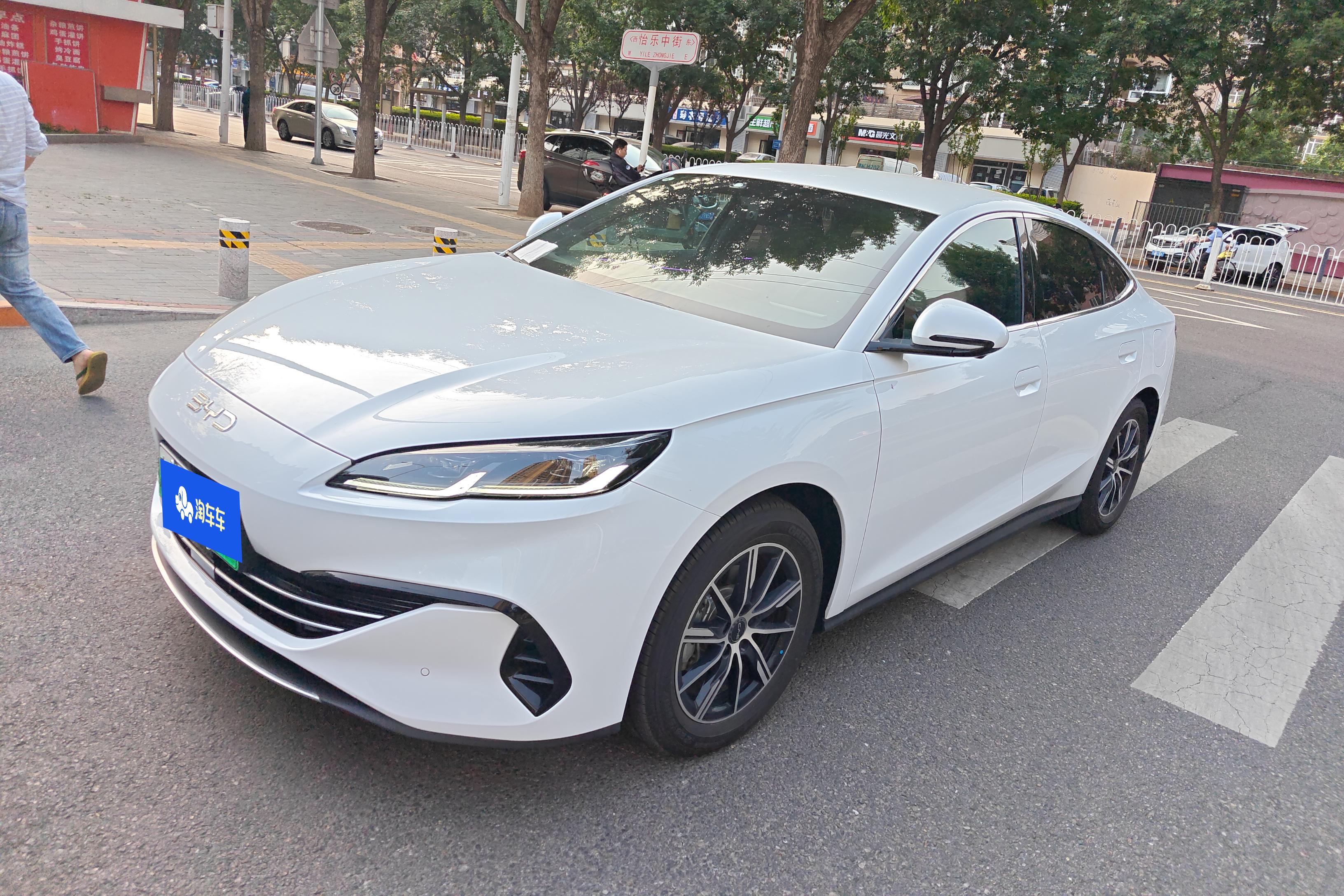 BYD Seal 06 DM-i 2024 BYD Seal 06 DM-i 2024 car image