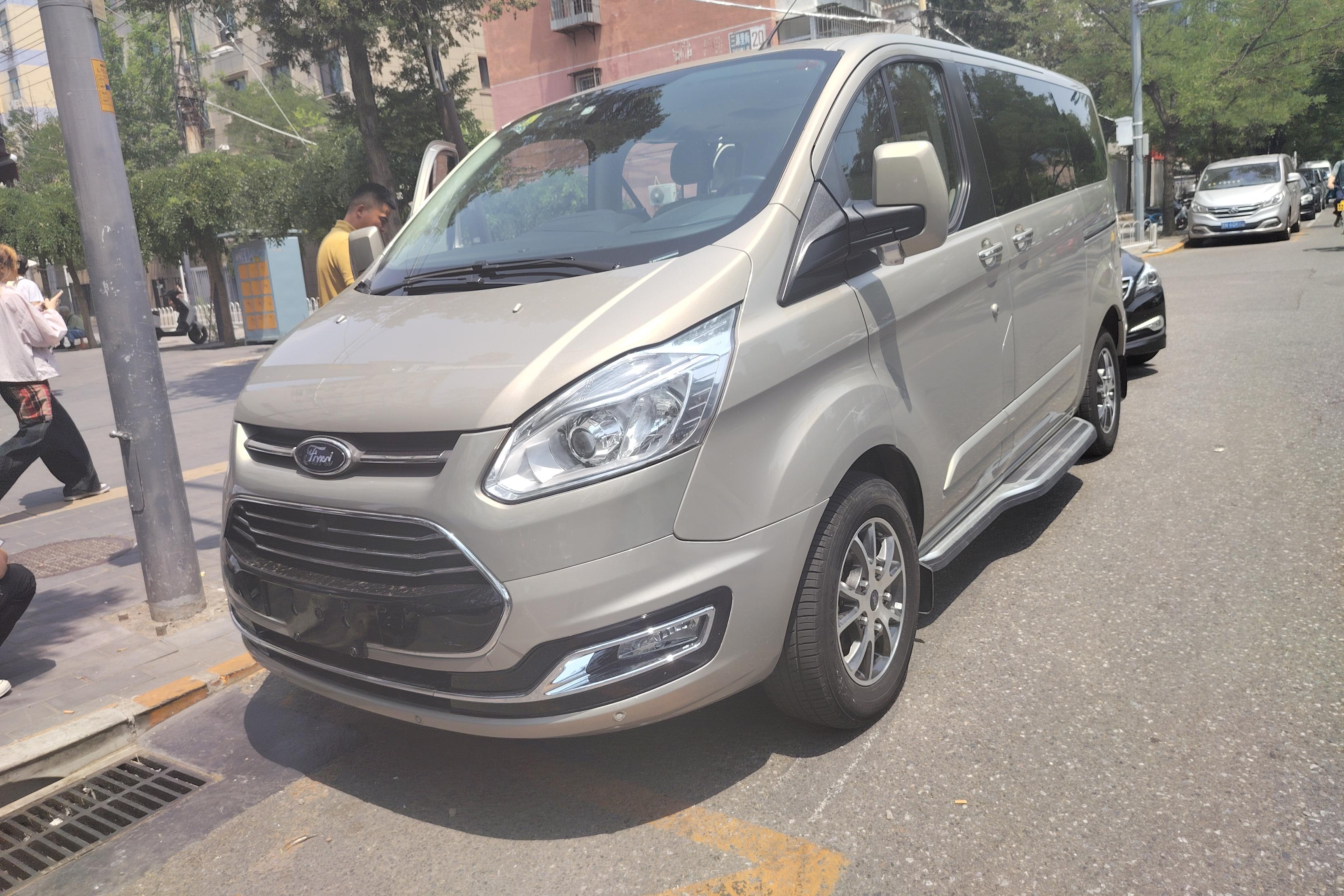 Ford Tourneo 2018 car image 