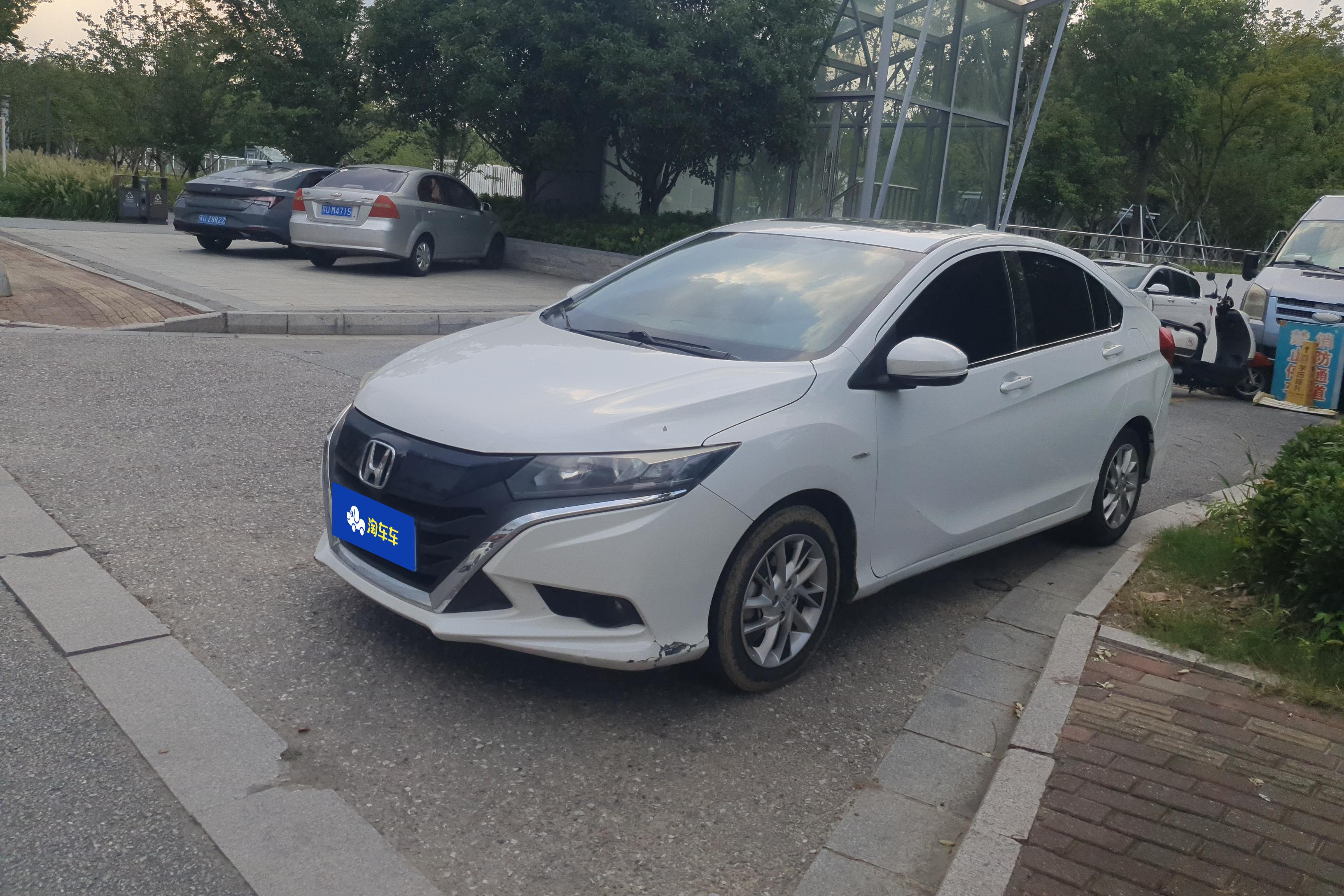 Honda Gienia 2016 car image 