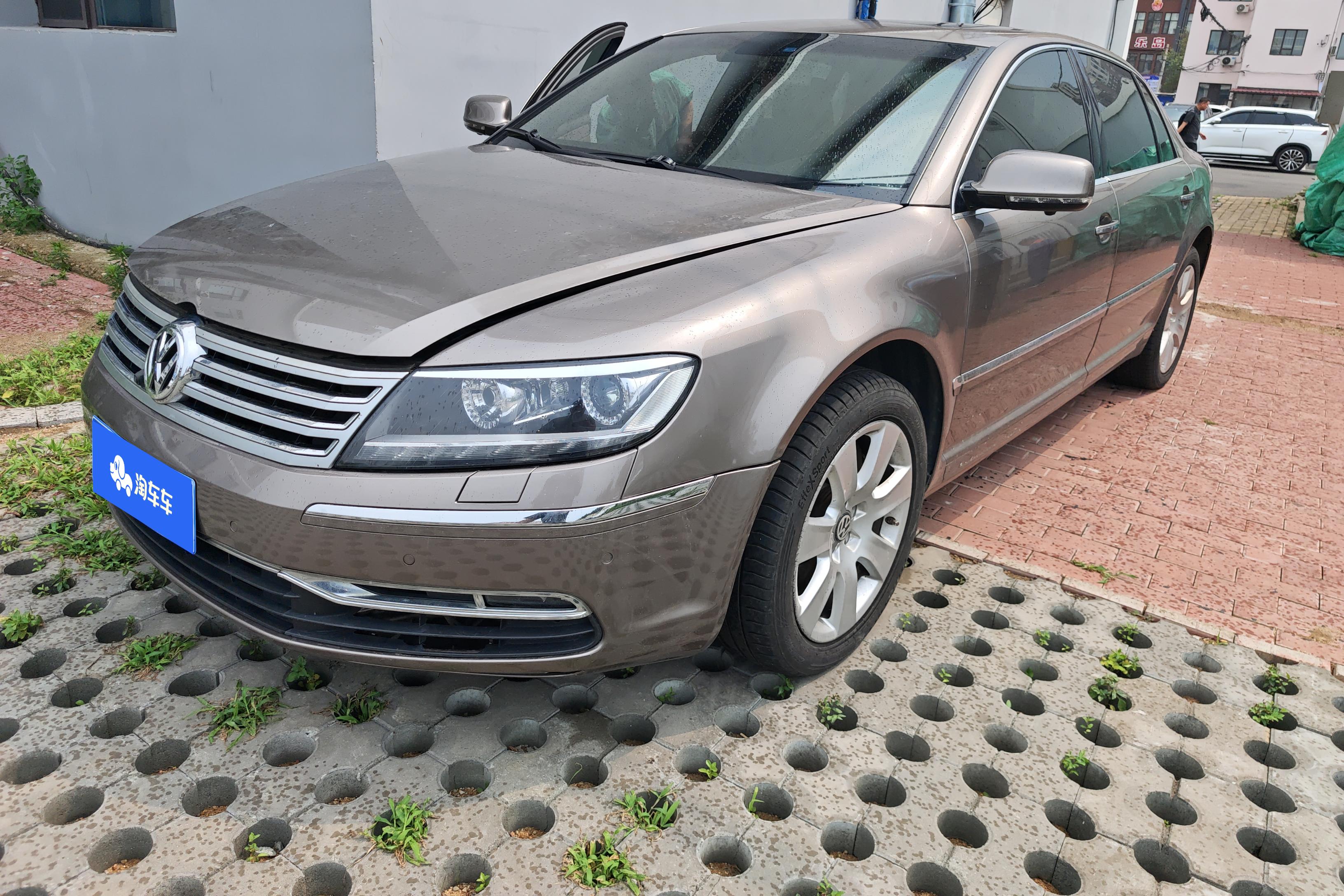 Volkswagen Pheaton 2012 Volkswagen Pheaton 2012 immagine di auto