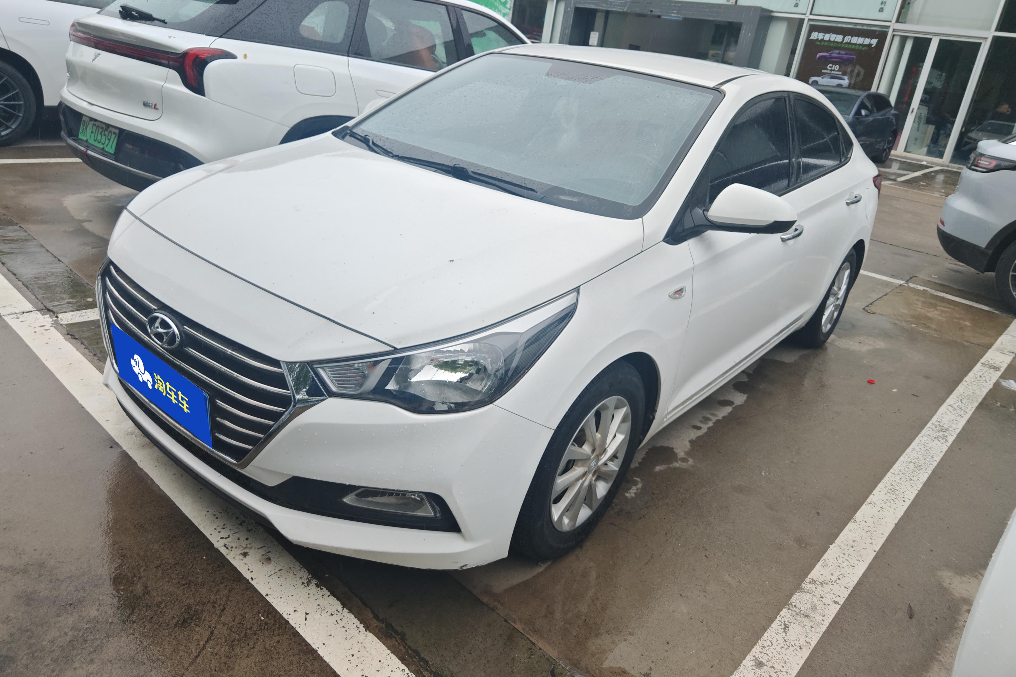 Hyundai Verna 2018 car image 