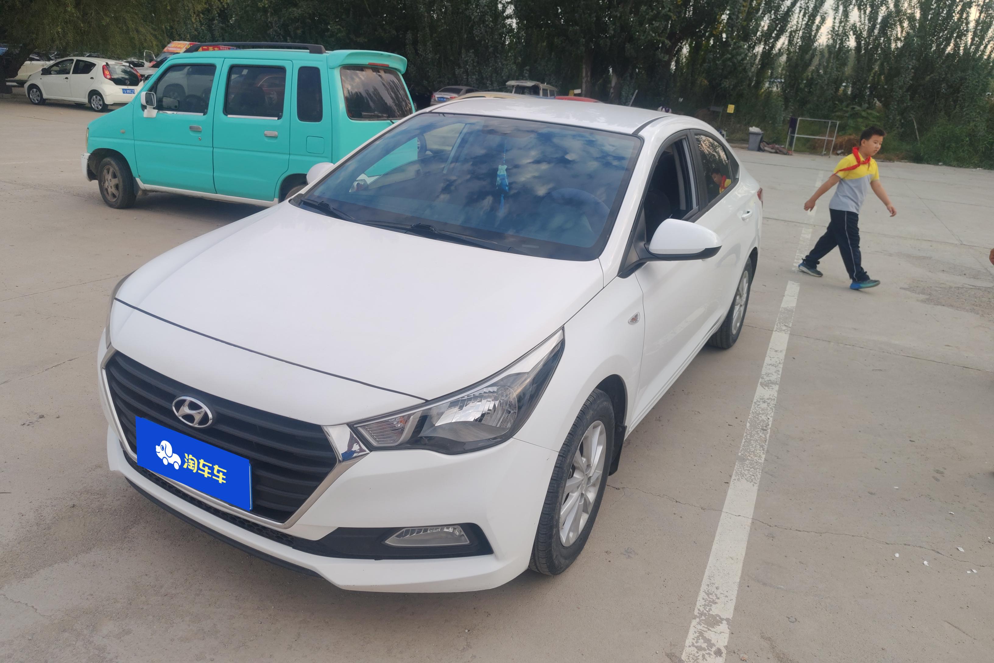 Hyundai Verna 2016 car image 