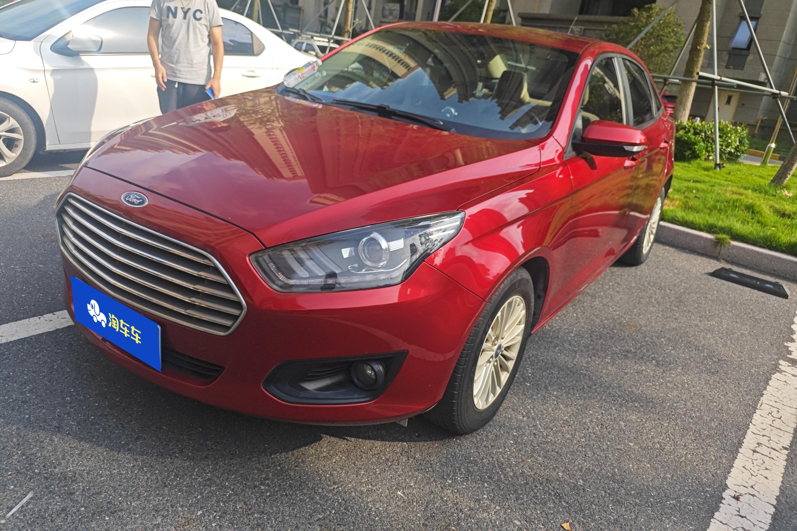 Ford Escort 2017 Ford Escort 2017 car image