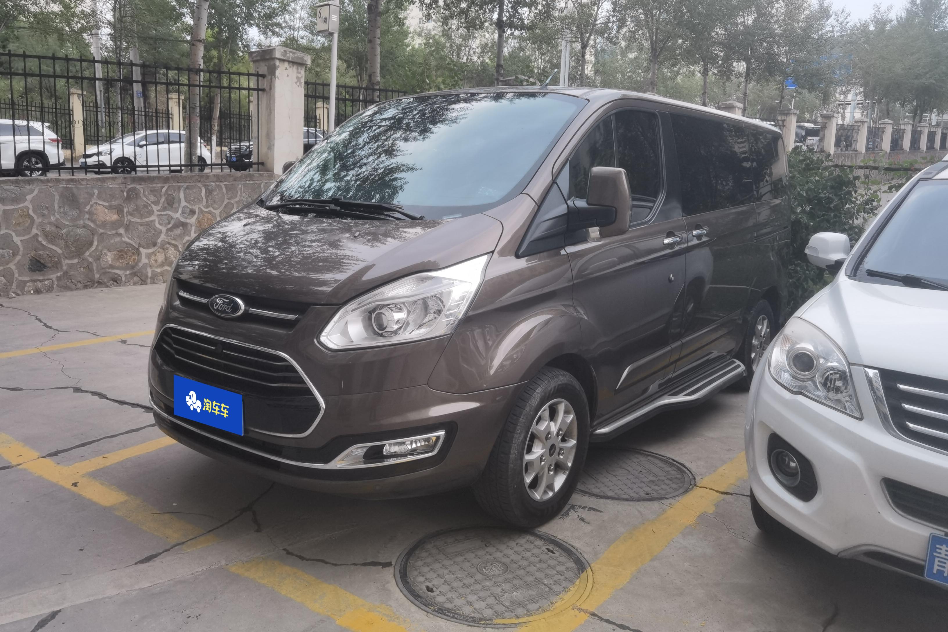 Ford Tourneo 2017 car image 