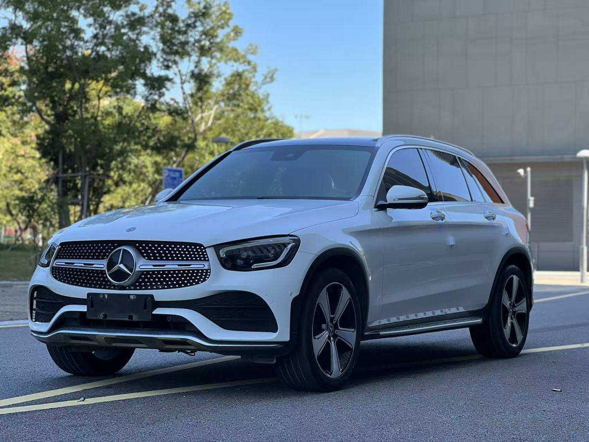 Mercedes-Benz GLC Class 2019 car image 