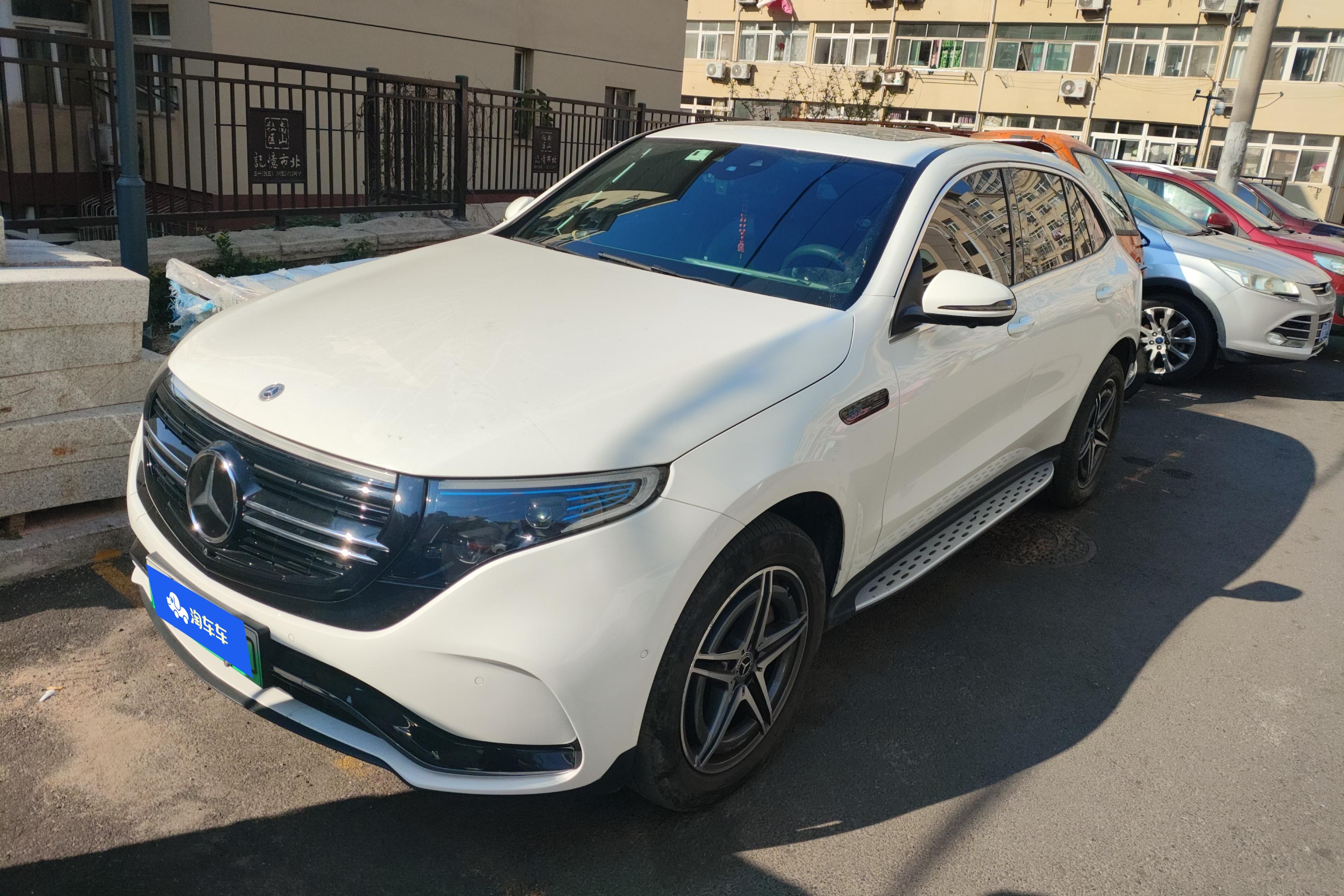 Mercedes-Benz EQC Class 2021 car image 