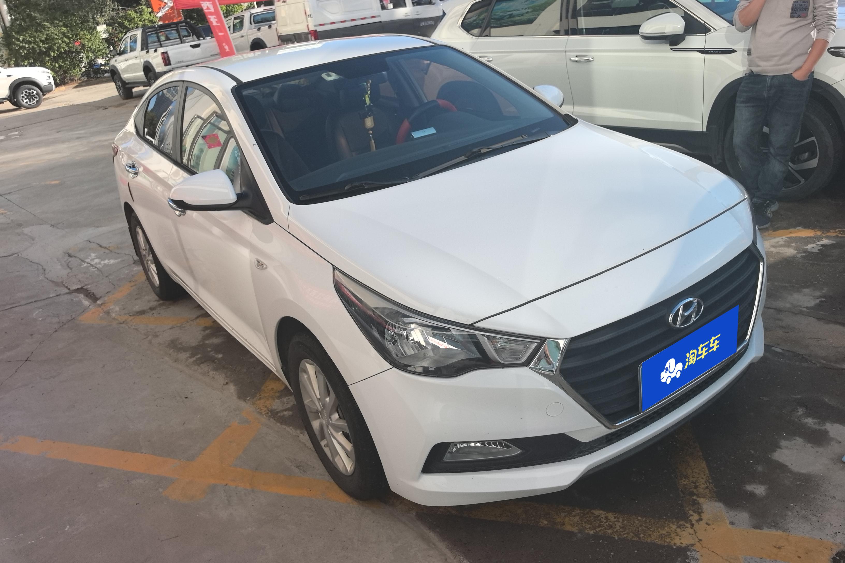 Hyundai Verna 2017 car image 