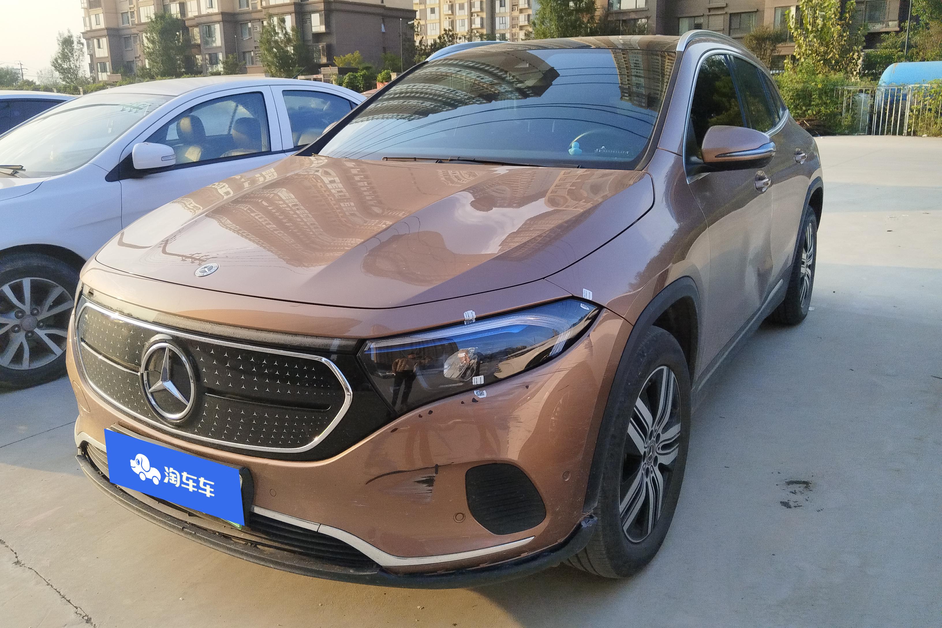 Mercedes-Benz EQA Class 2023 immagine di auto 