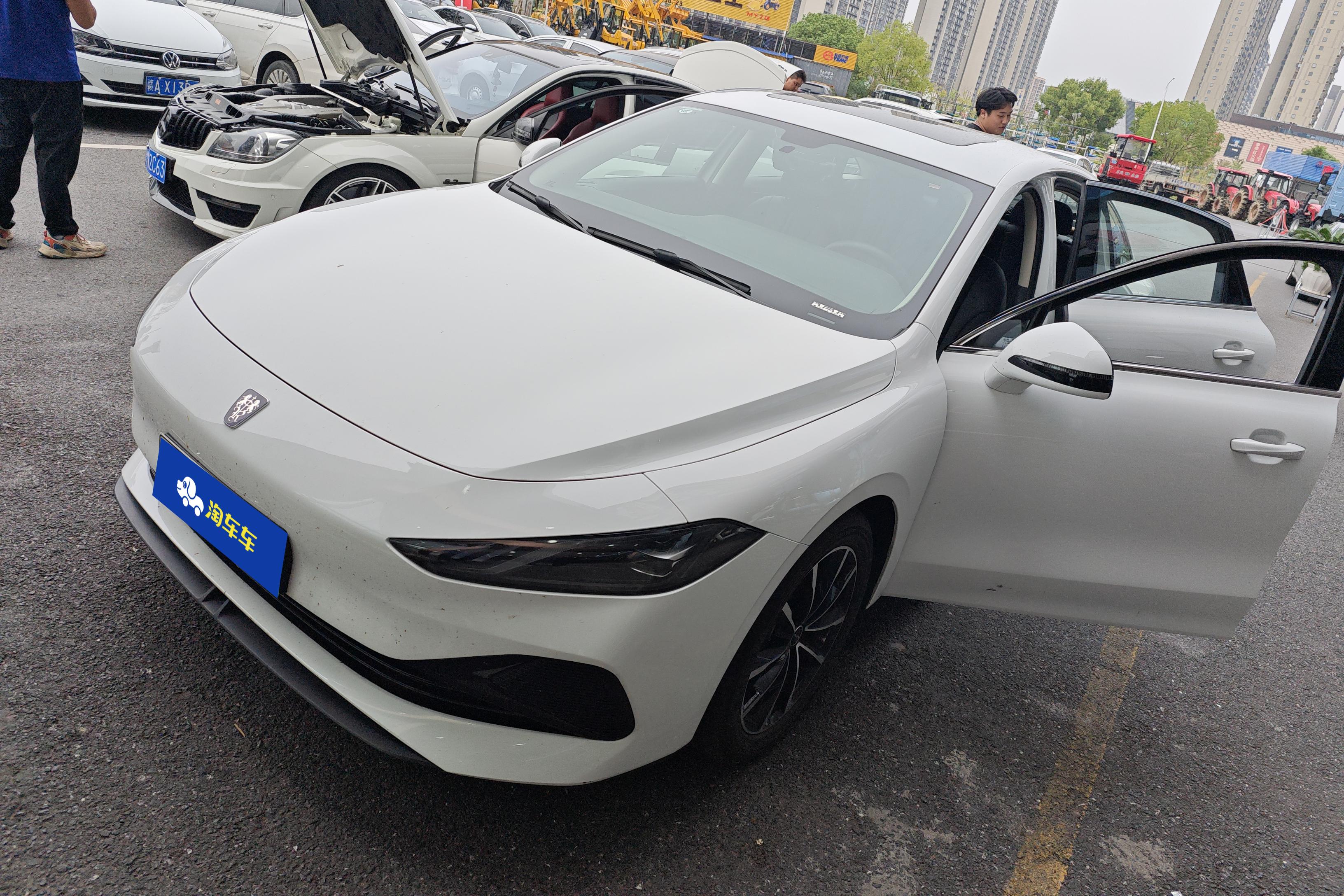 Roewe D7 2025 car image 