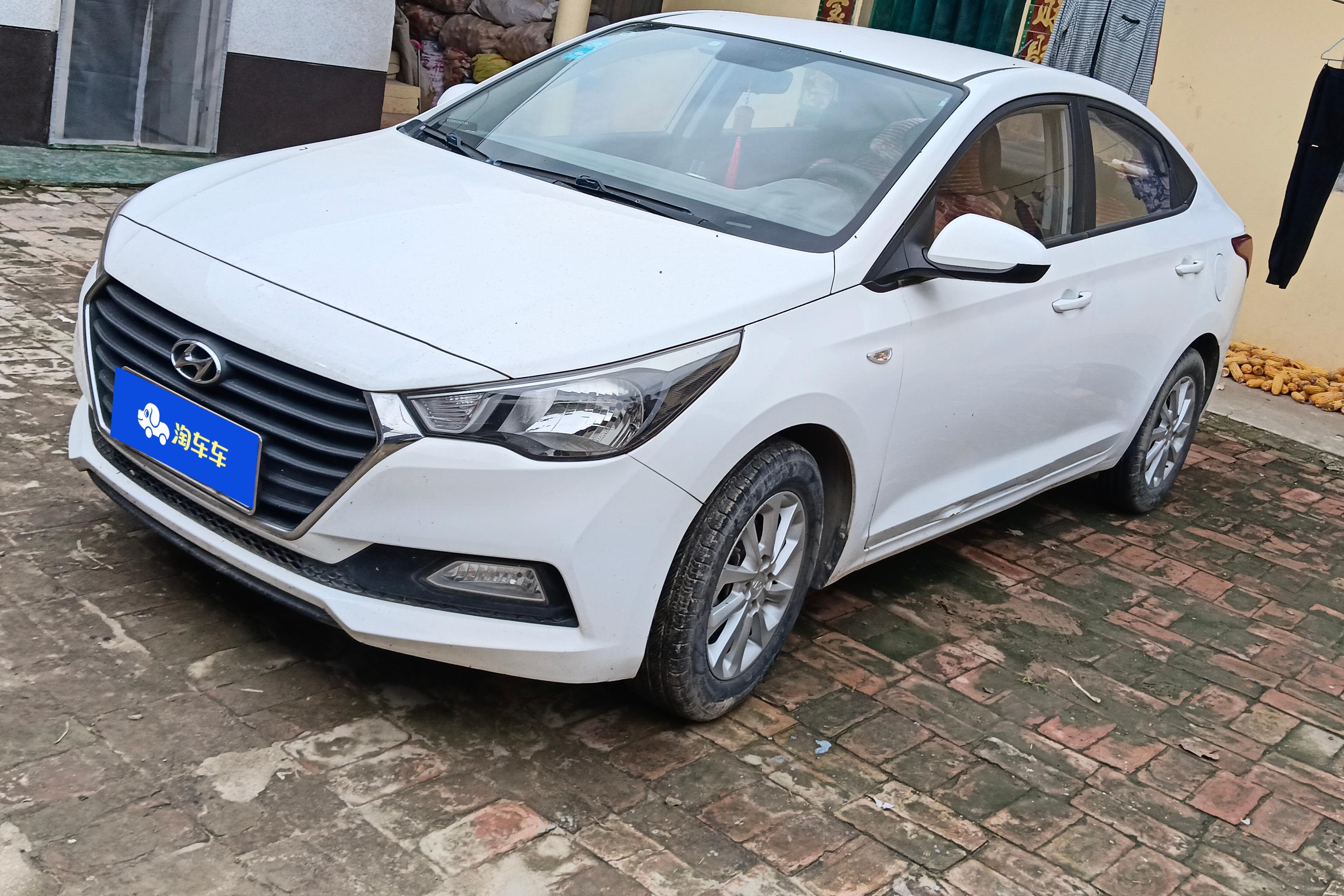 Hyundai Verna 2017 car image 