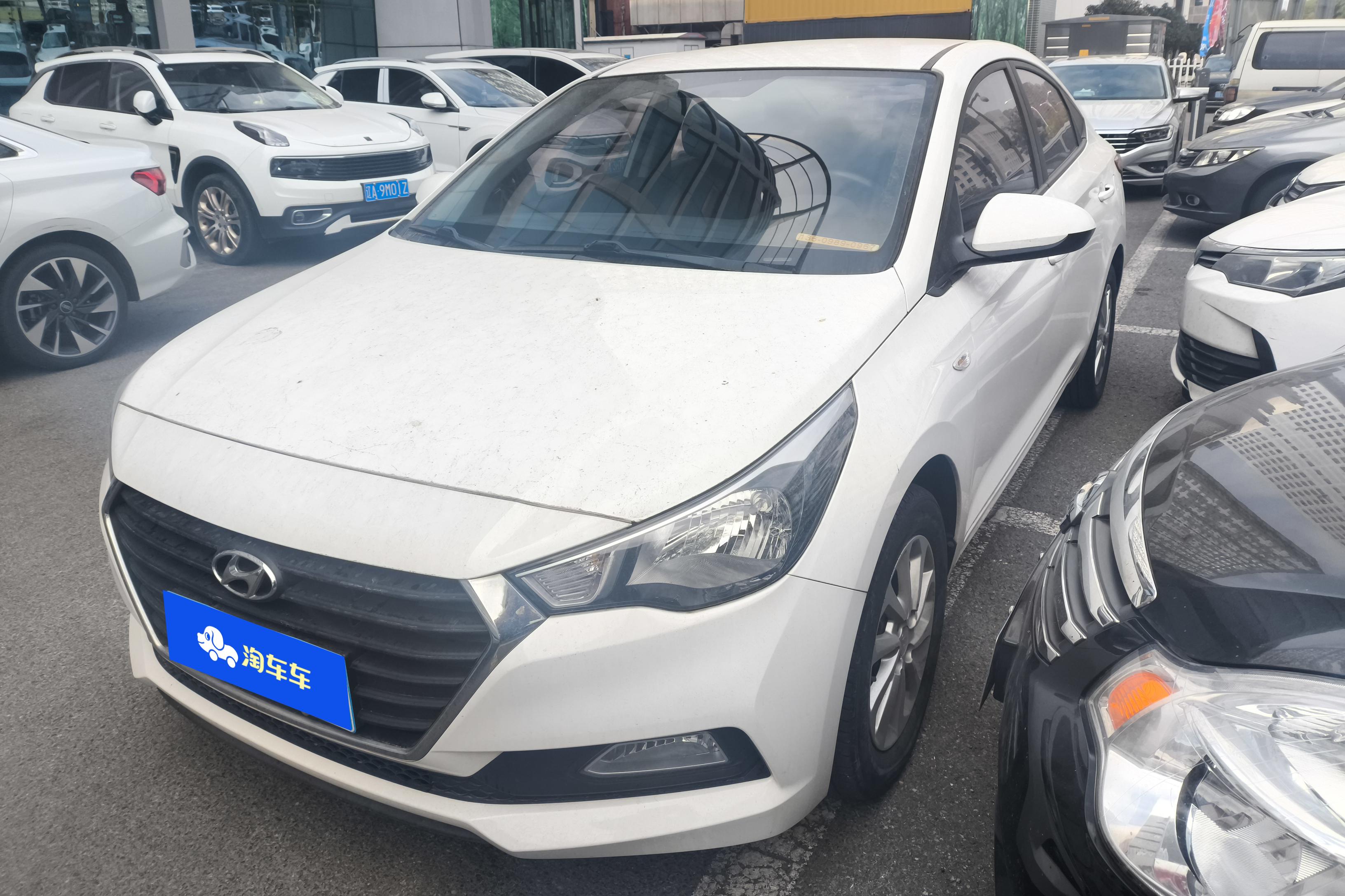 Hyundai Verna 2017 car image 