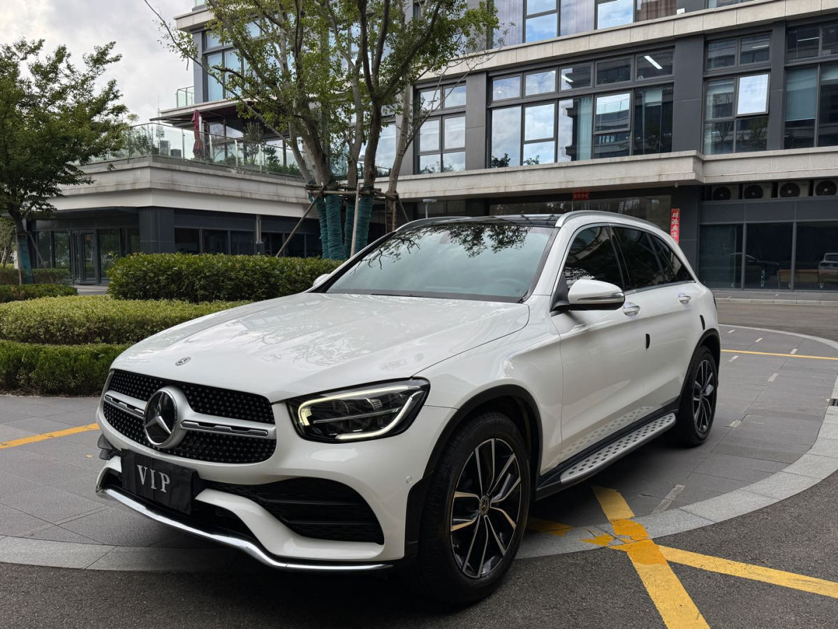 Mercedes-Benz GLC Class 2020 car image 