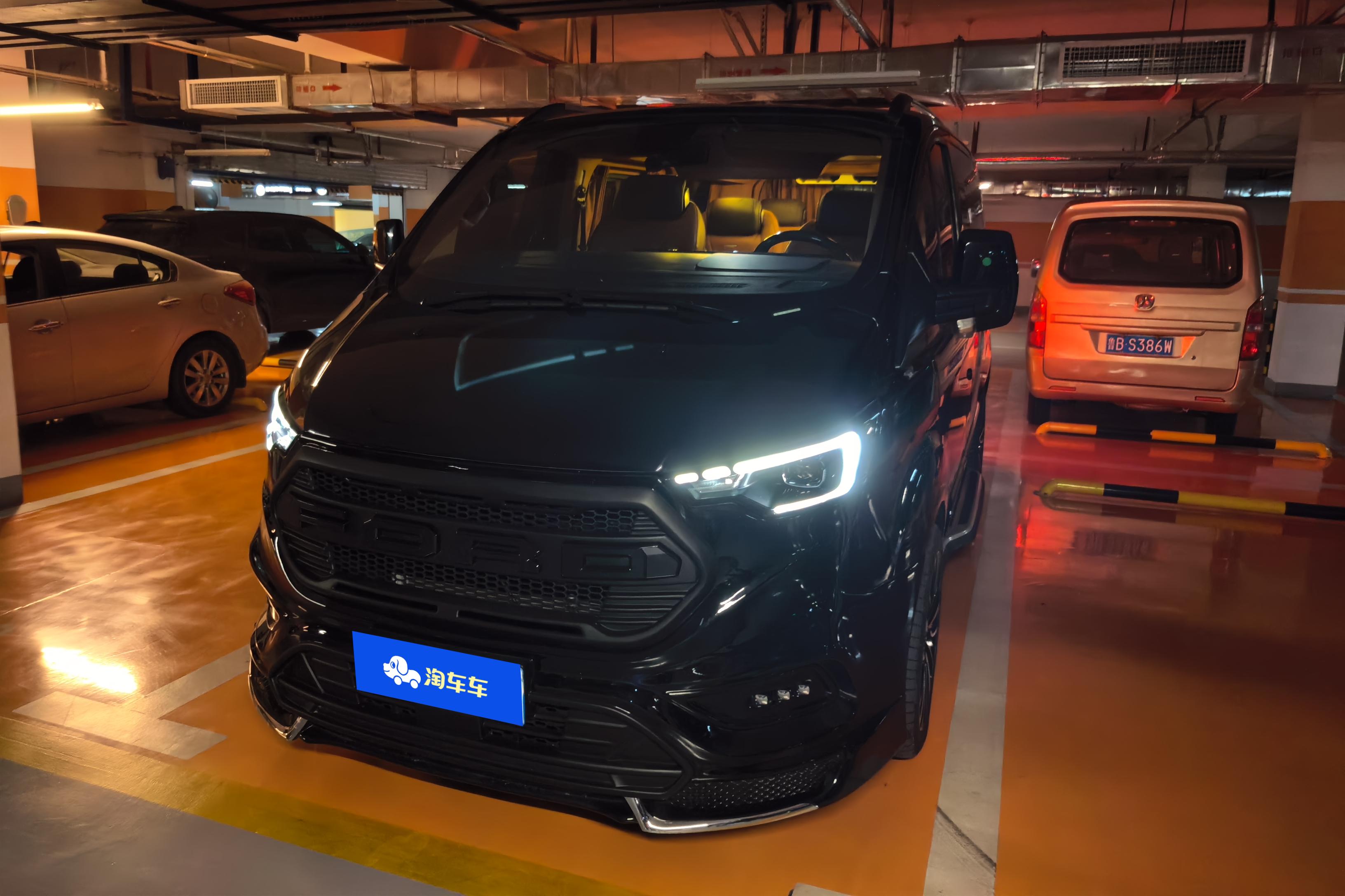 Ford Tourneo 2023 car image 