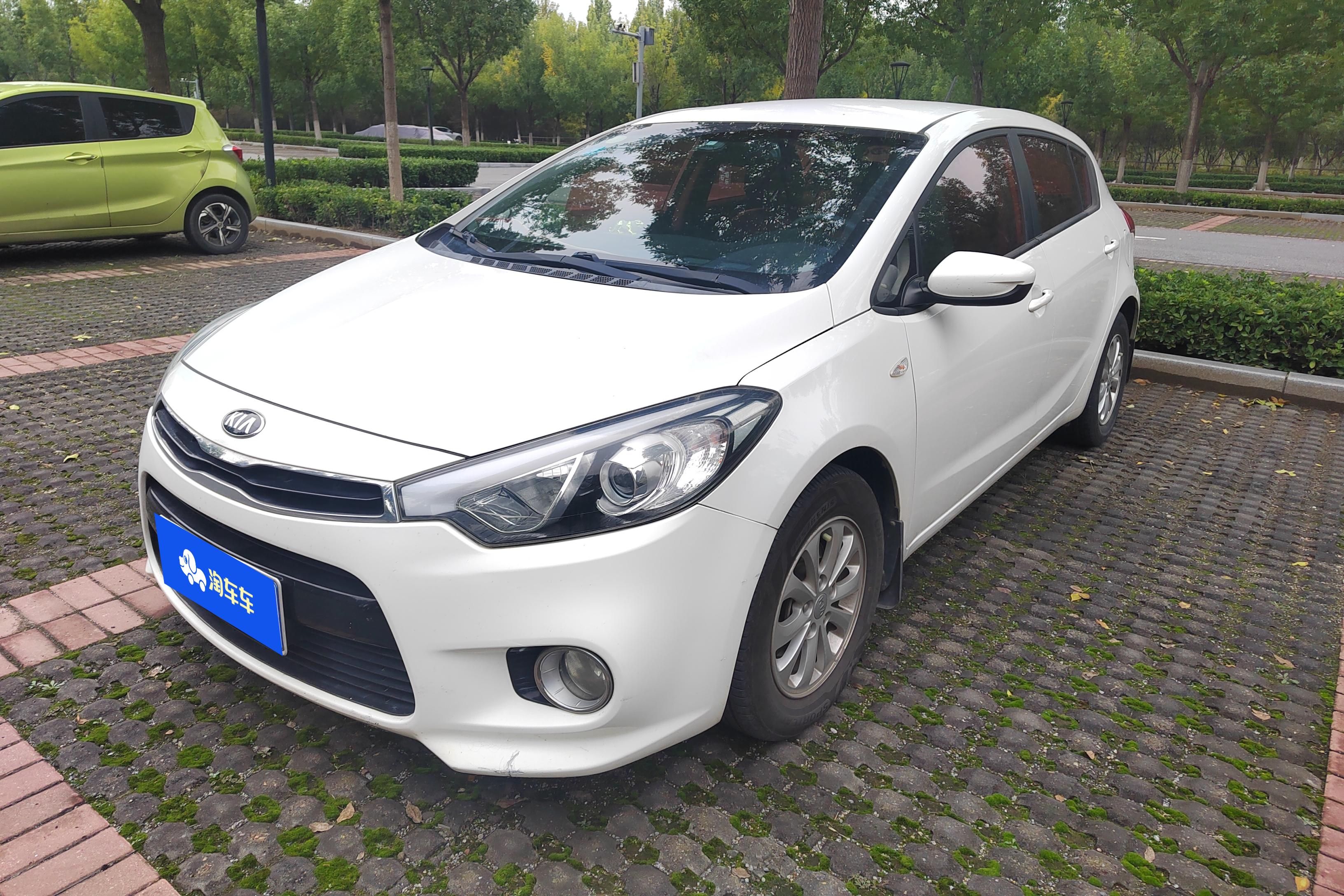 Kia Forte Koup 2015 汽车图片 