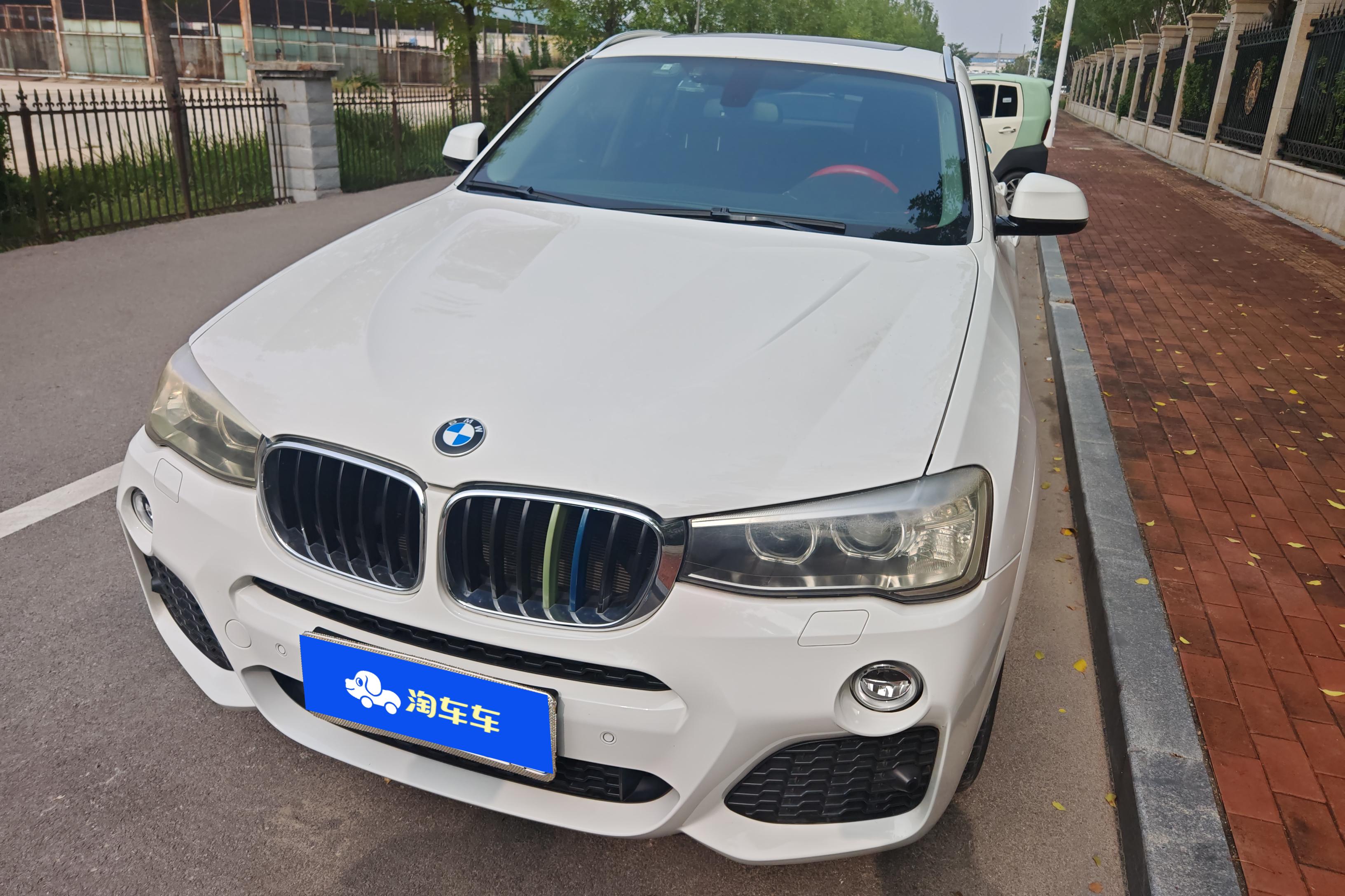 BMW X4 M40i 2017 car image 